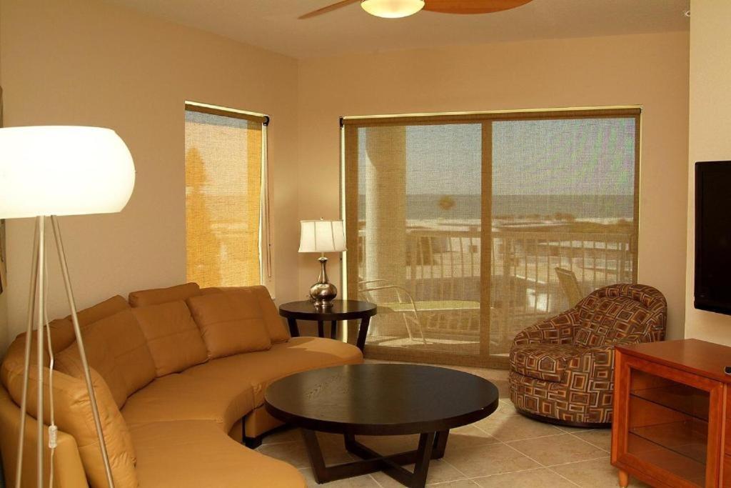 Oasis Getaways Escape the COLD!