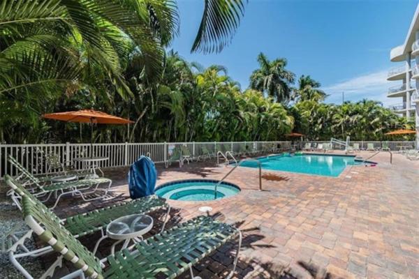 Oasis Getaways Escape the COLD!