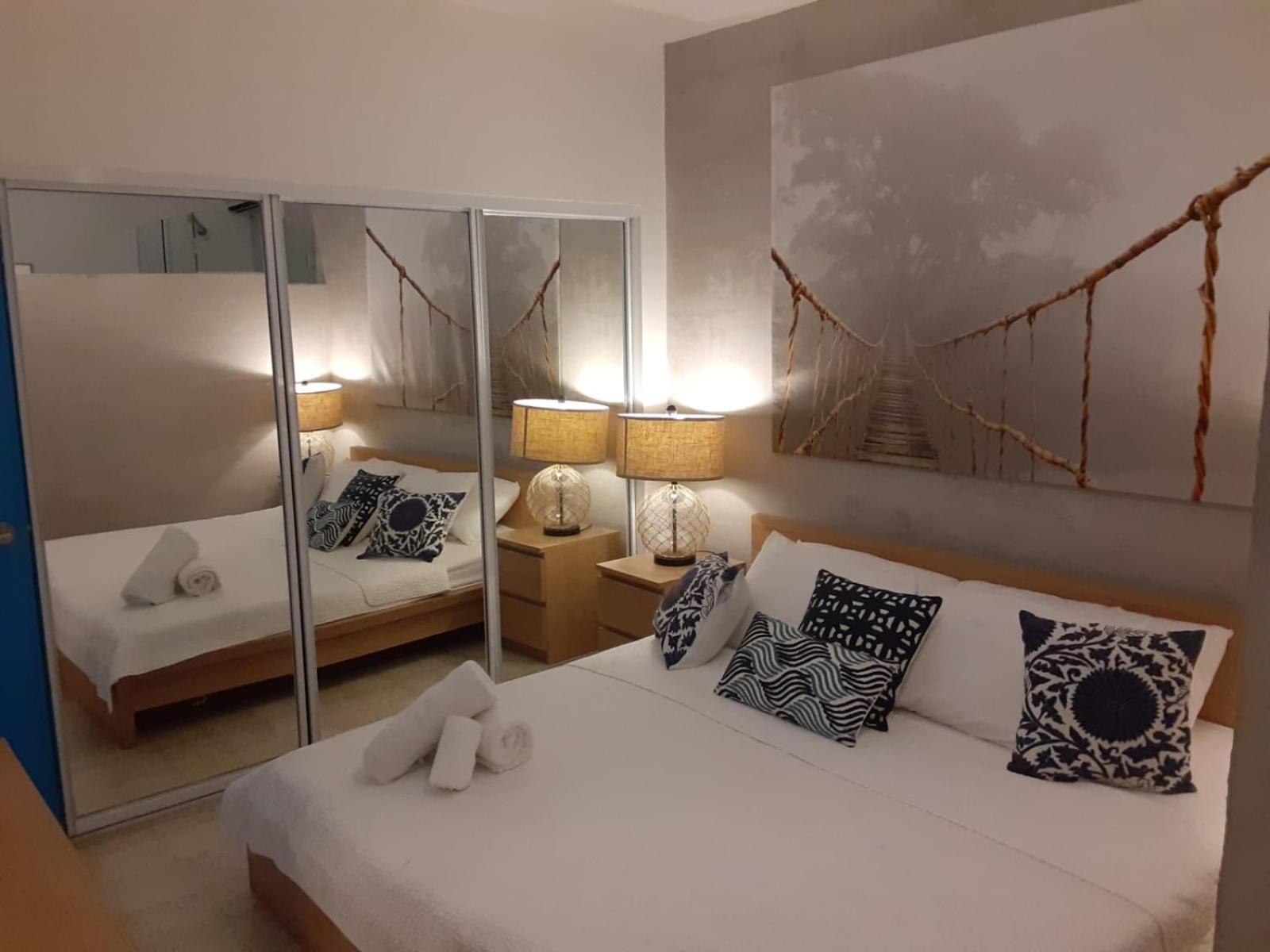Condado Apartment 3BR Walk to Beach Wi-Fi view 3