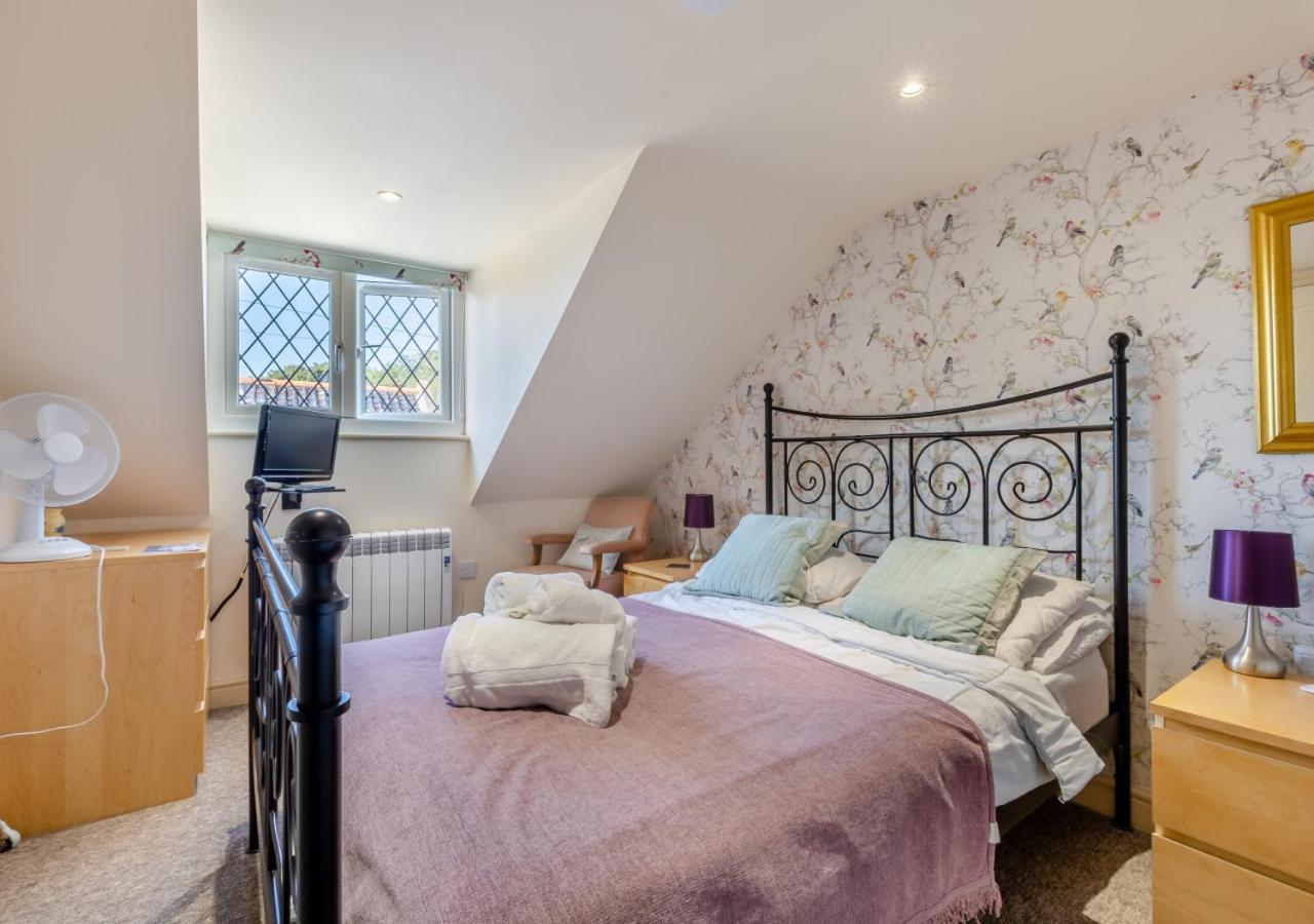 2 Bed in Weybourne oc-1789