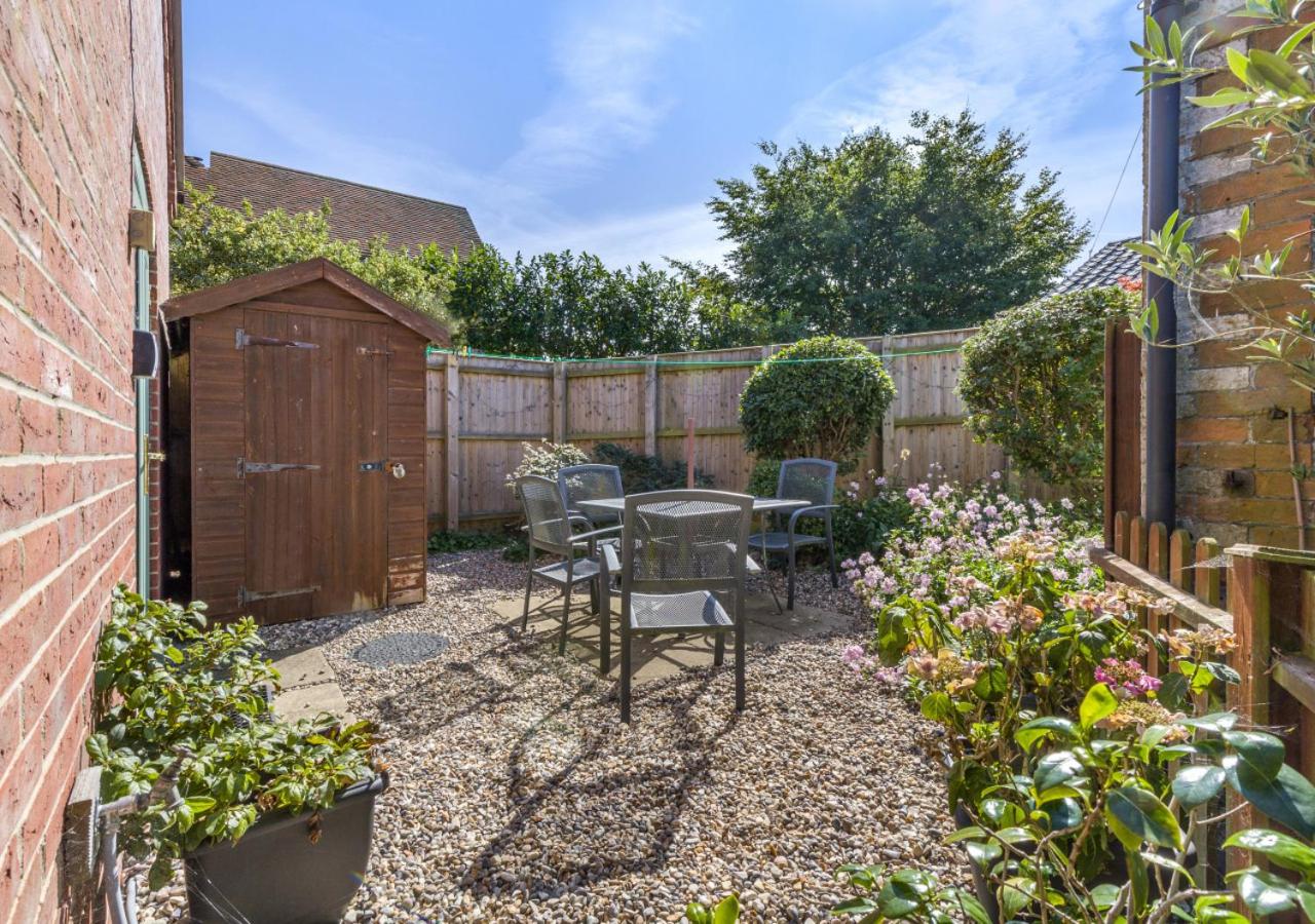2 Bed in Weybourne oc-1789