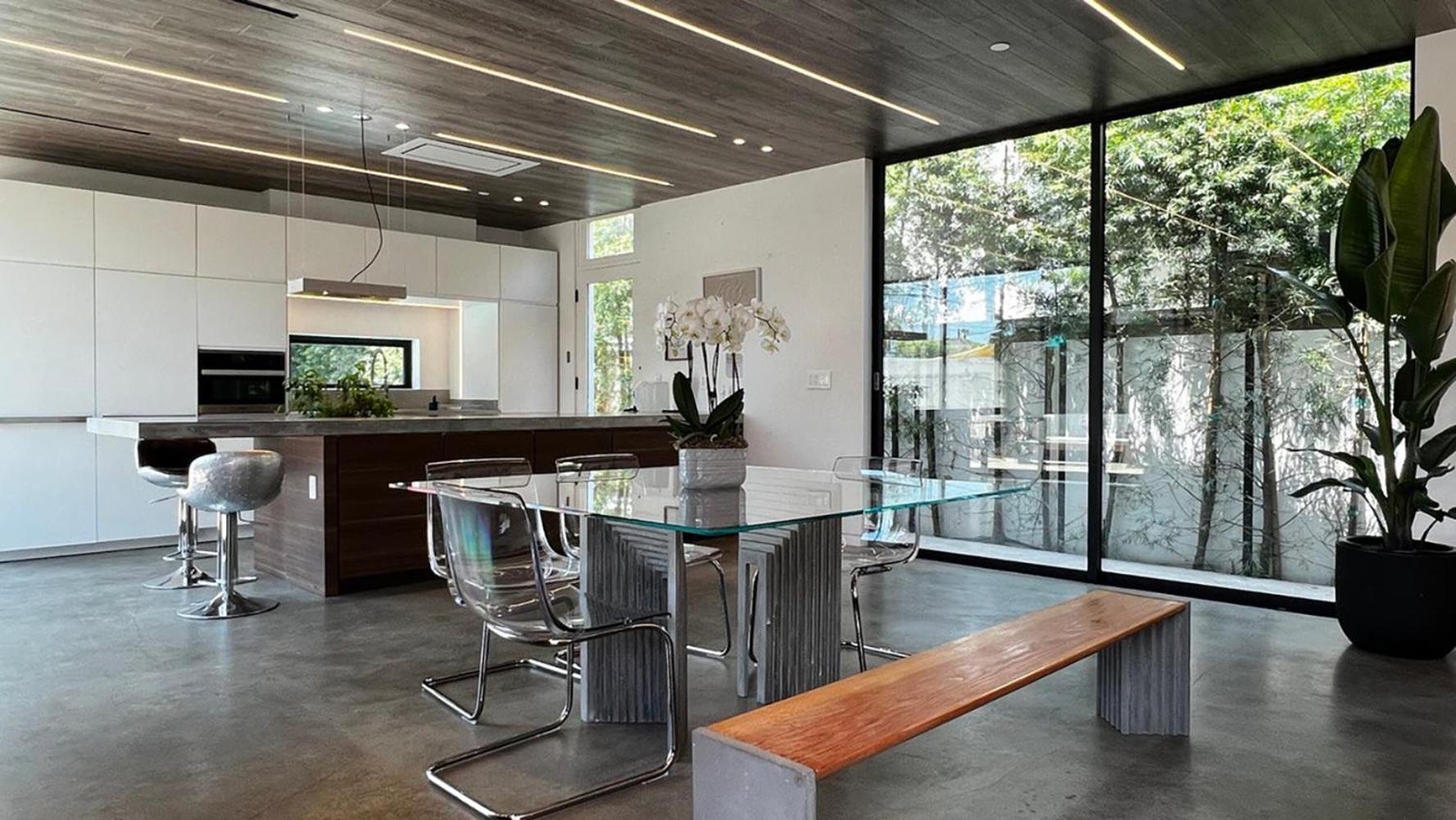 Luxurious Venice Oasis Home