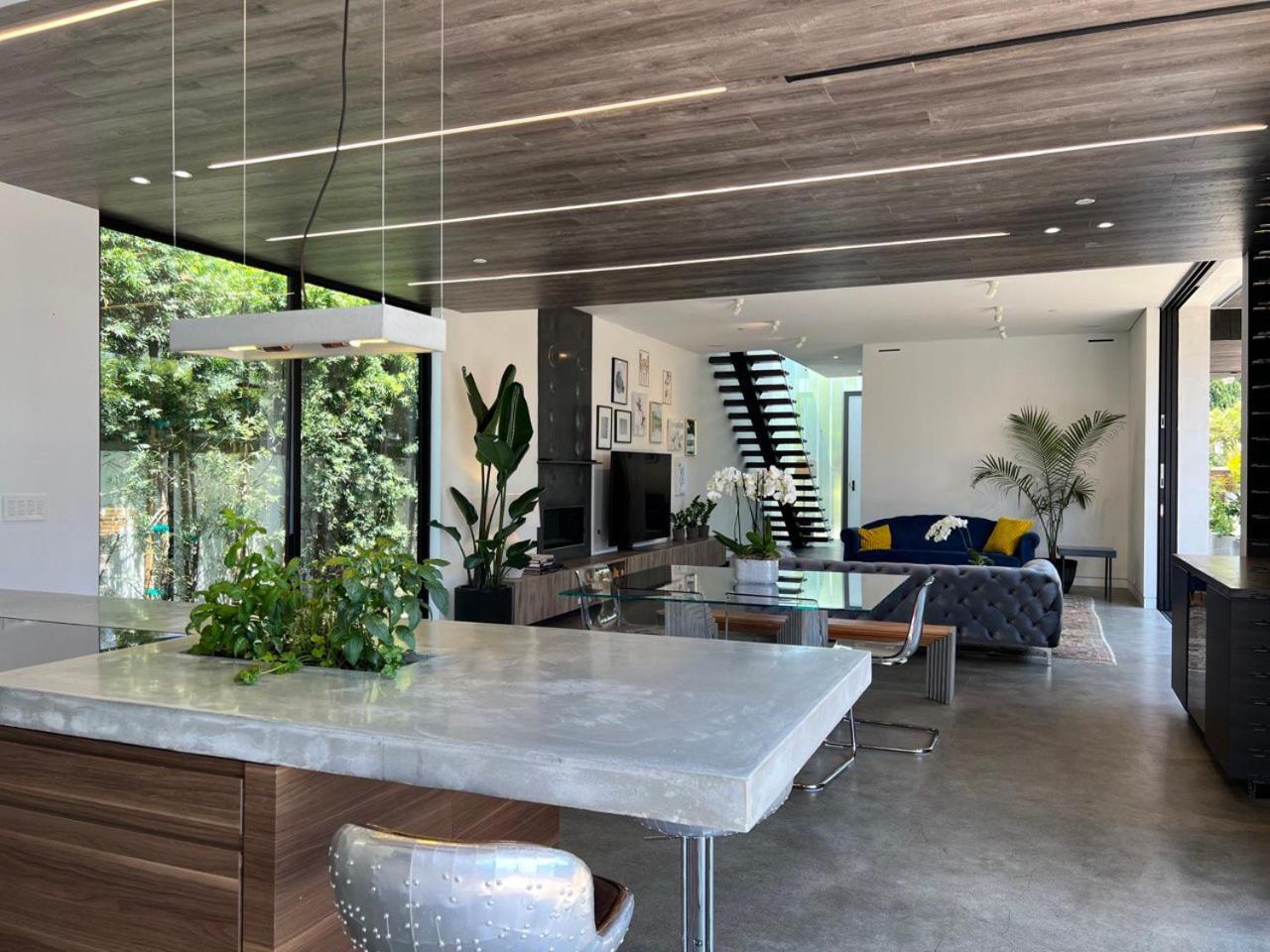Luxurious Venice Oasis Home