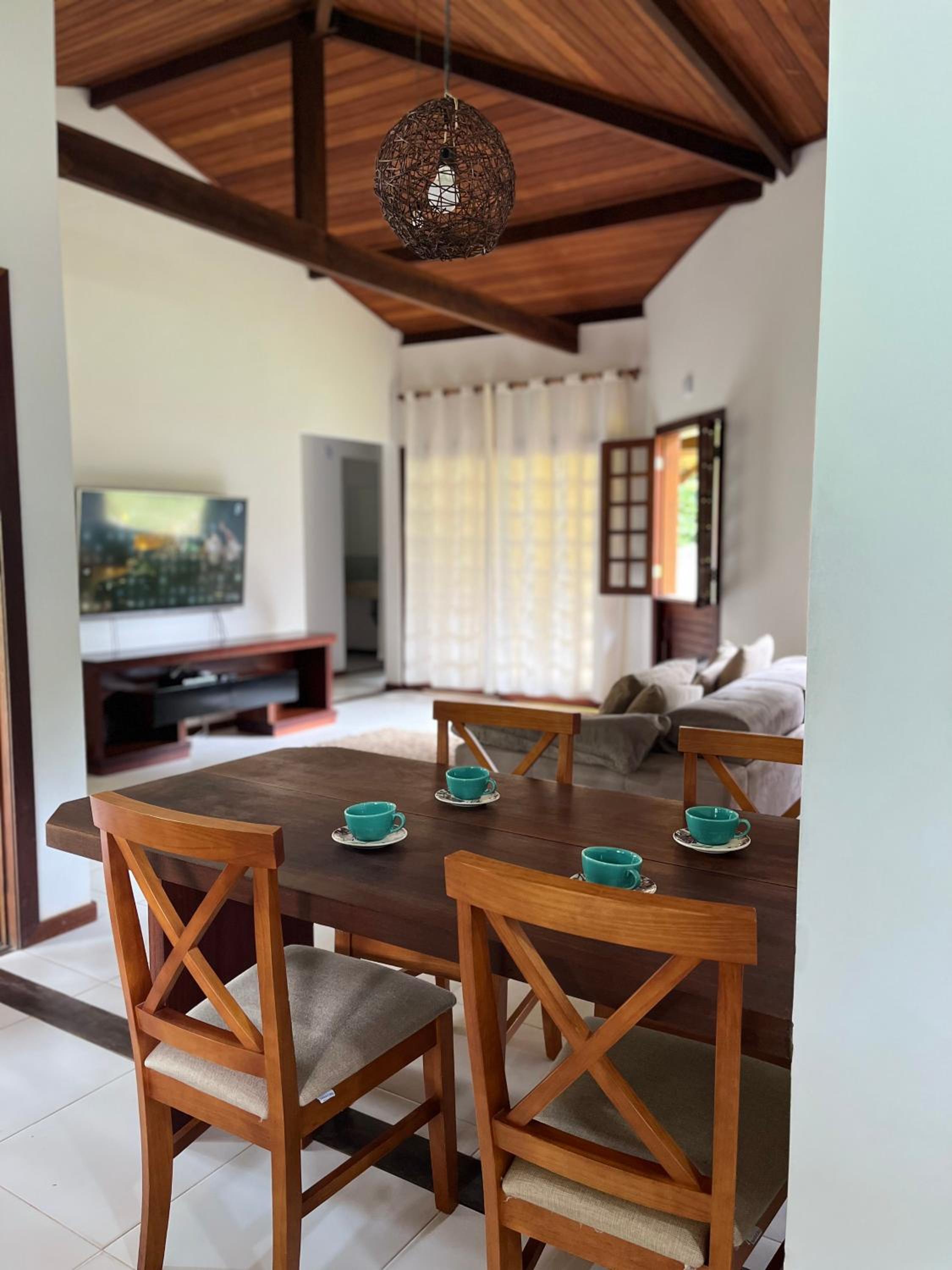 Casa Amarella - Condomínio de casas