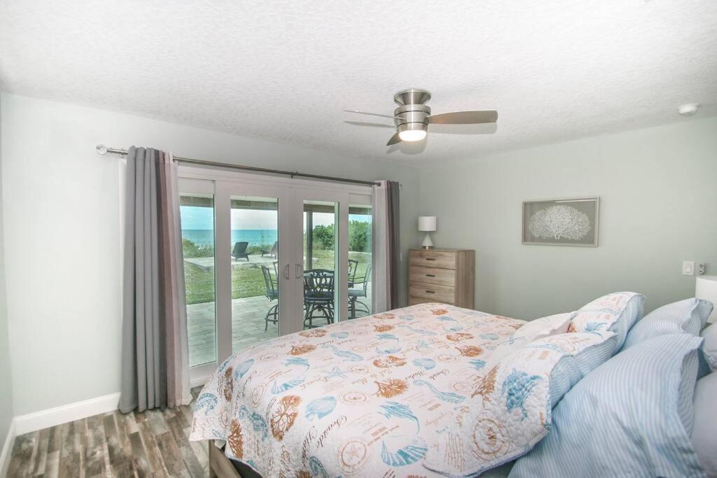 Seascape - OCEANFRONT Luxury Home with Private Beach