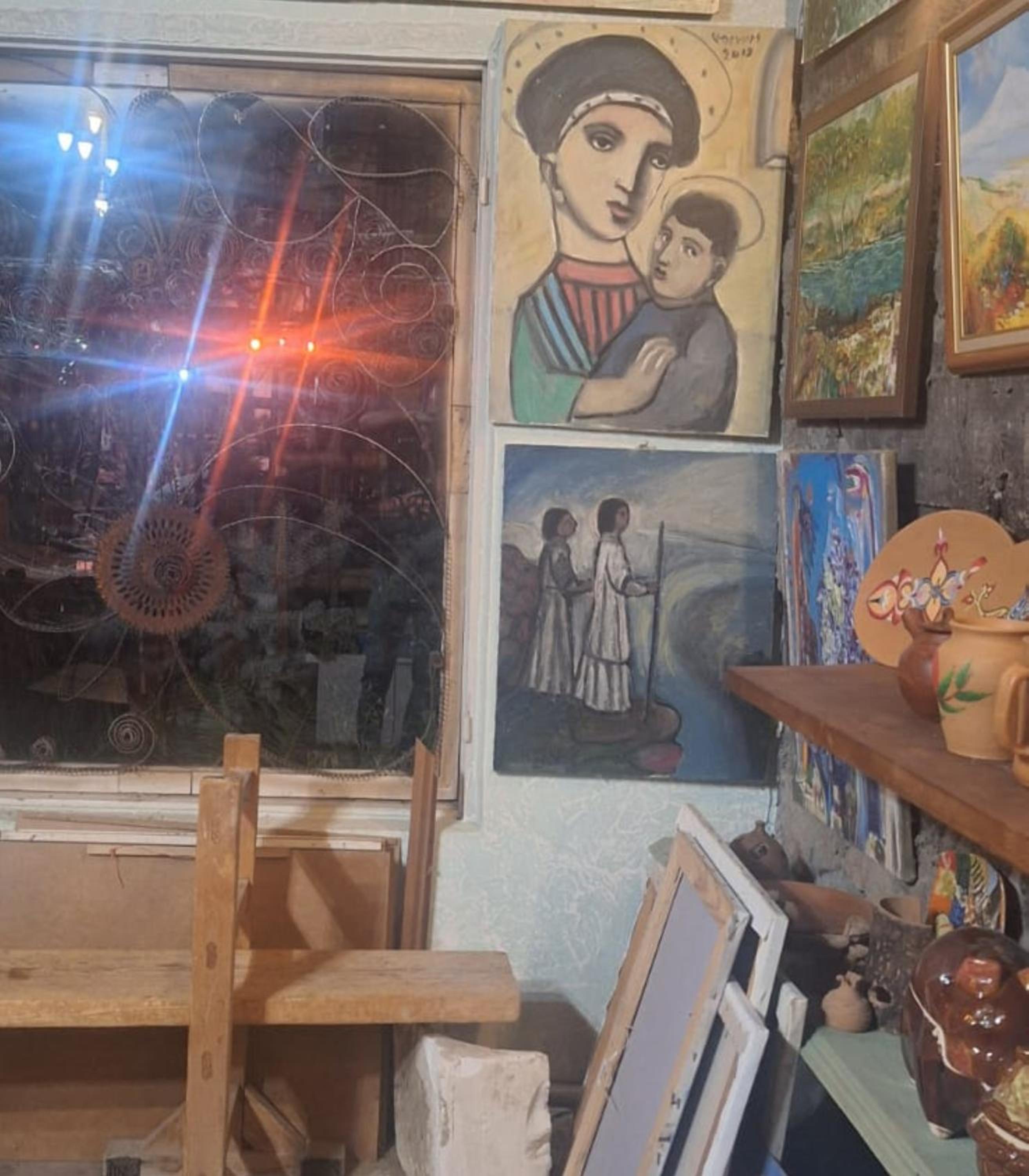 Parsamyan's family guest house and garden