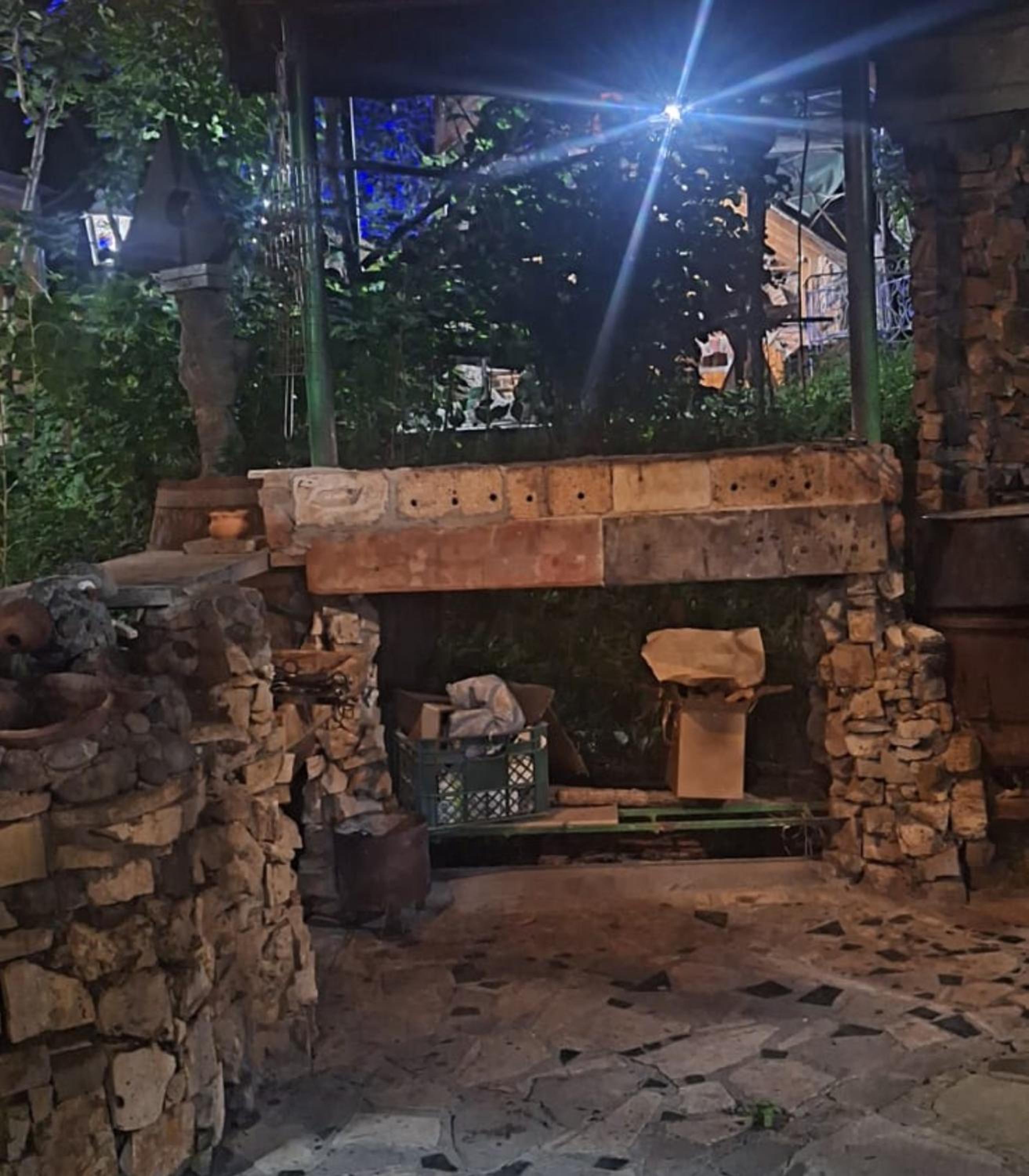 Parsamyan's family guest house and garden
