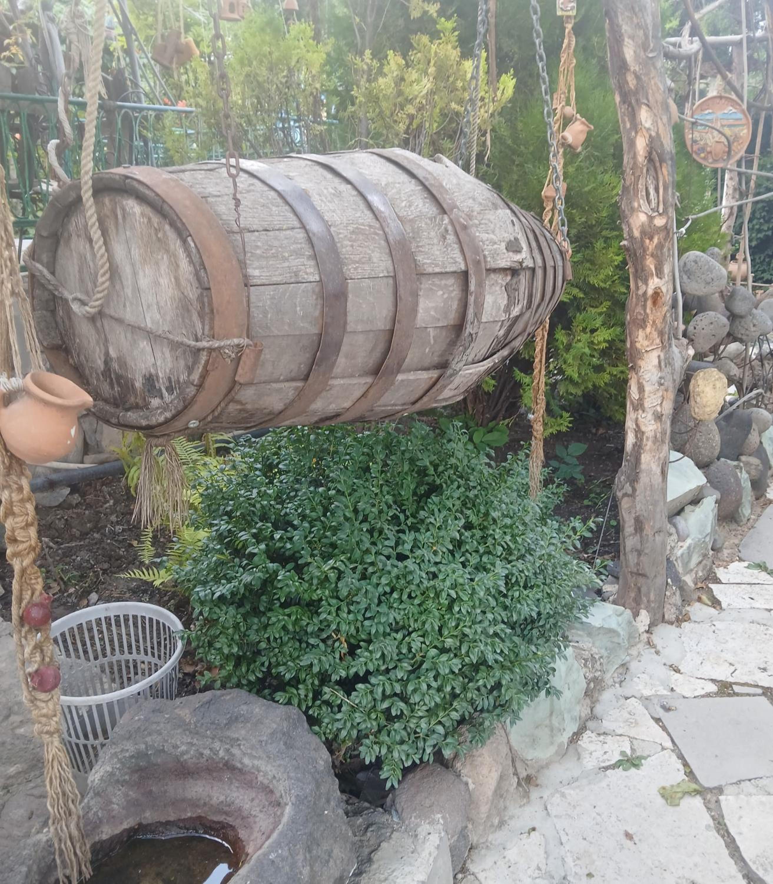 Parsamyan's family guest house and garden