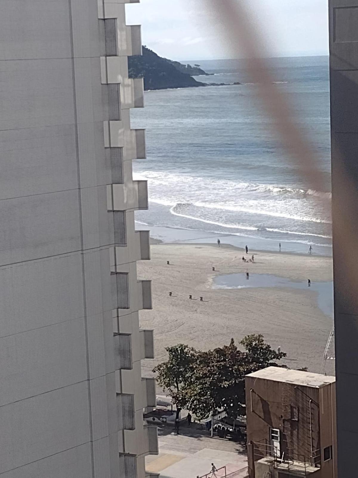 Apartamento 2 dormitórios calçadão balneário Camboriú