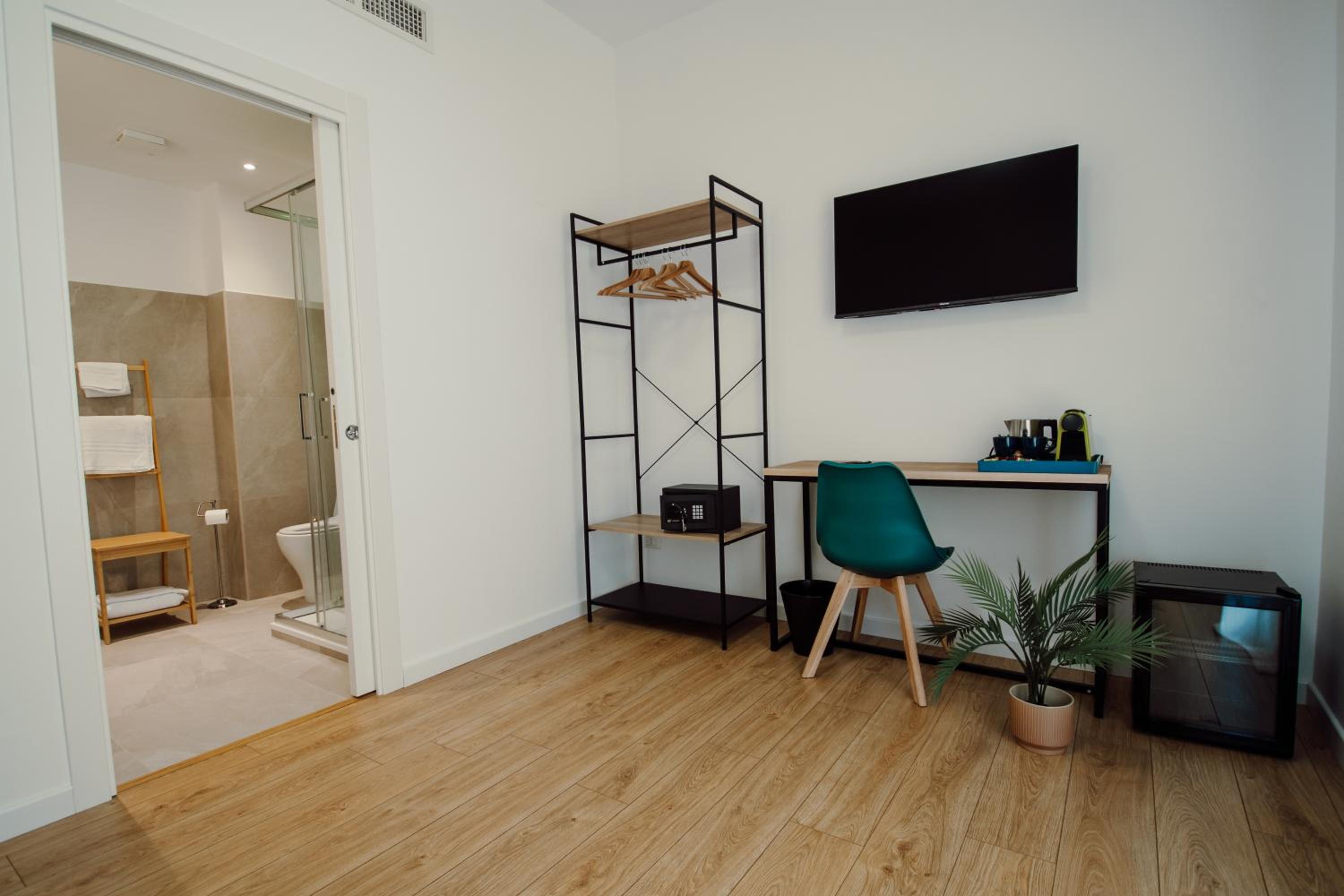 hotel room