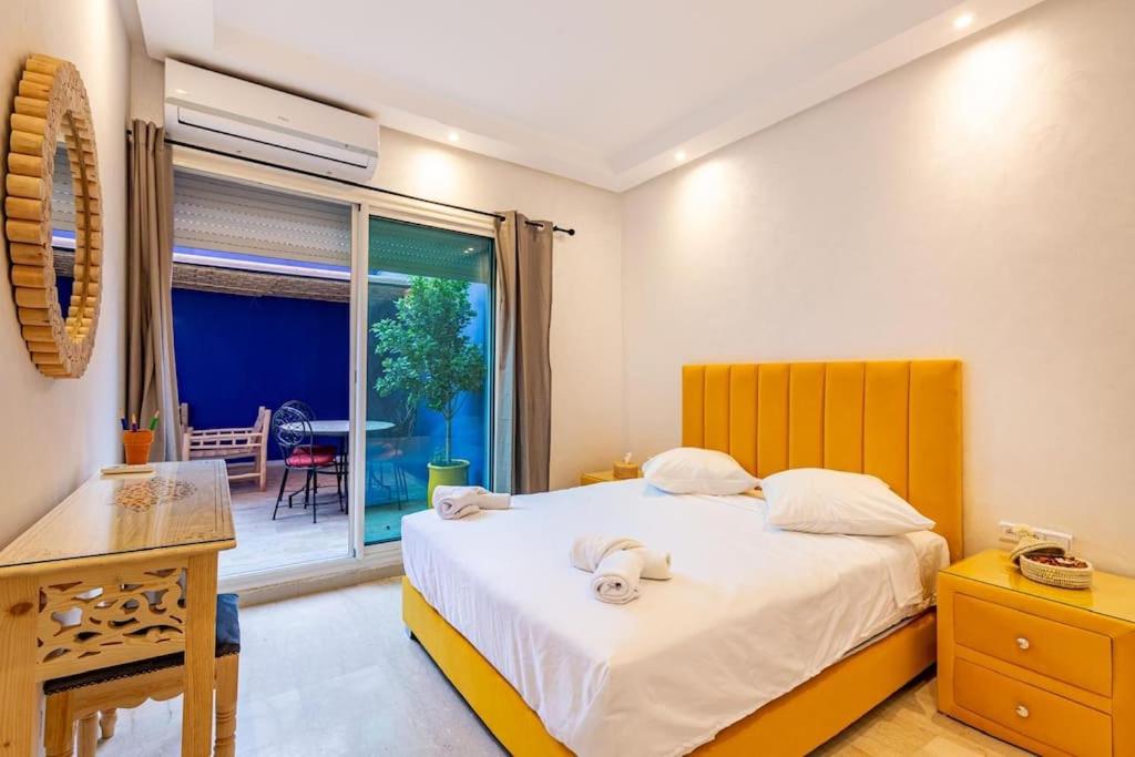 hotel room