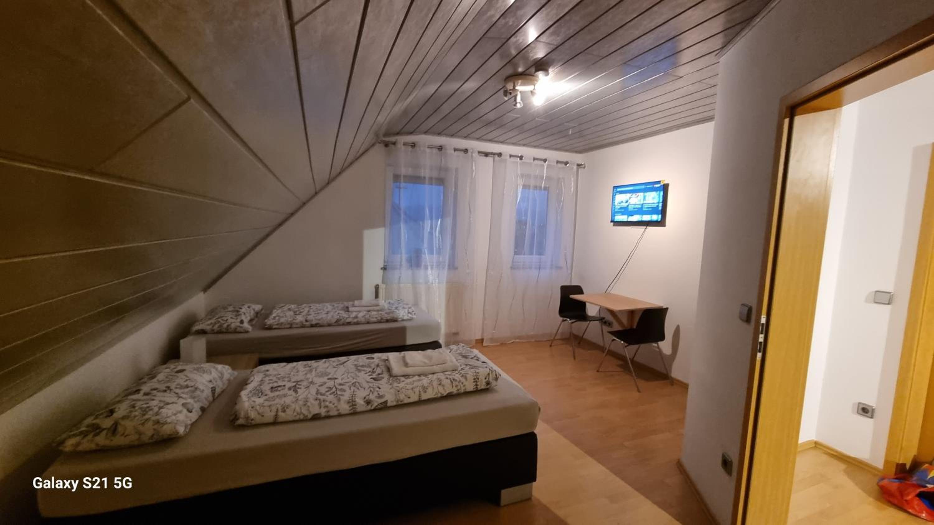 Schlafzimmer 1 mit Top Aussicht über Weilstetten Balingen