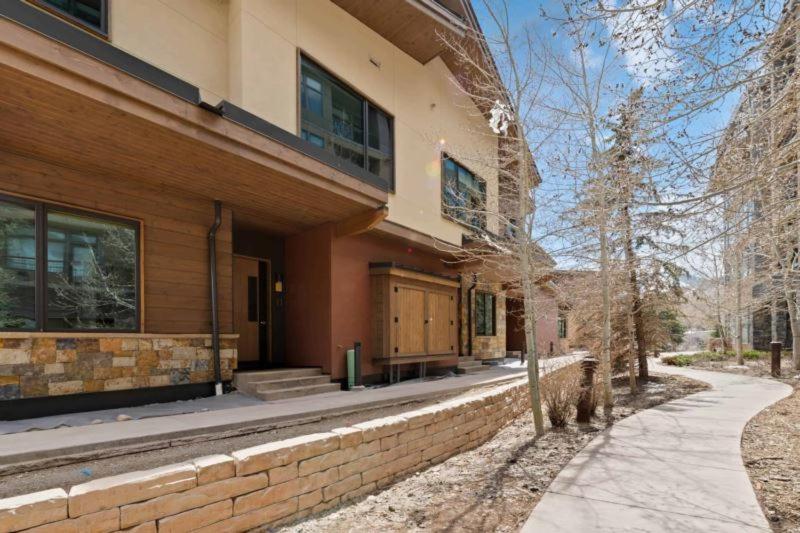 One Riverfront Townhome 11 by East West Hospitality - main view