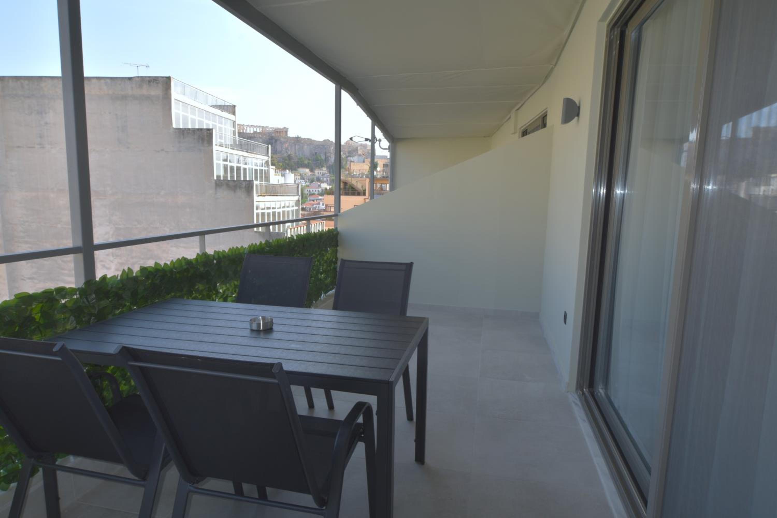 Feel Athens Studios at Monastiraki