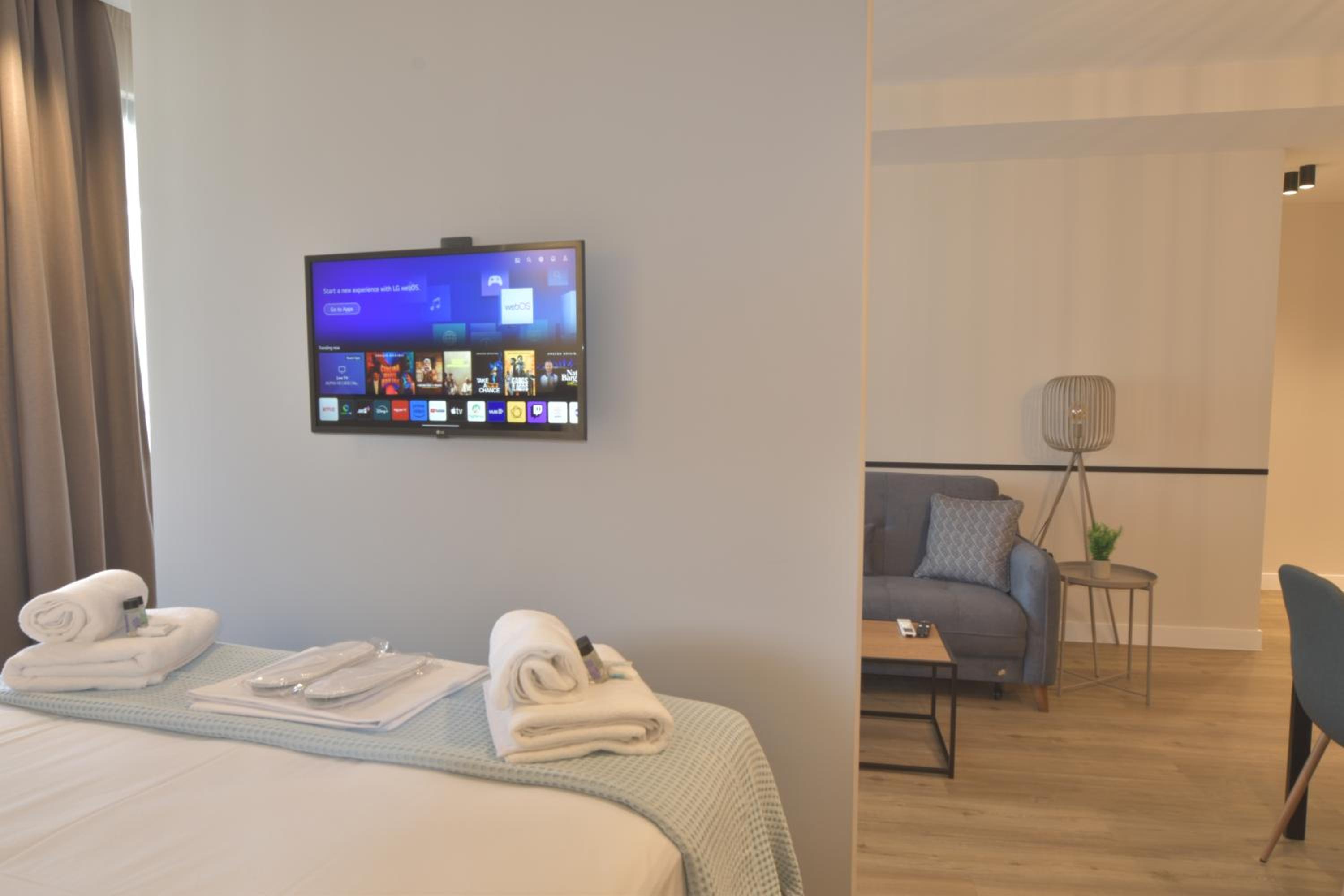 Feel Athens Studios at Monastiraki