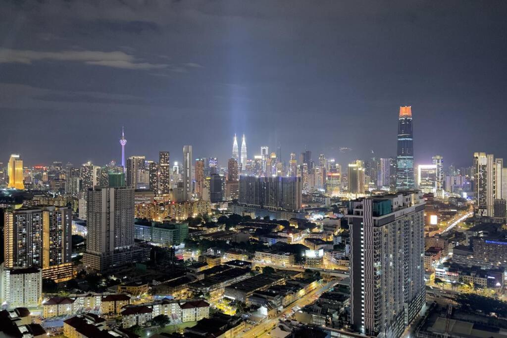 Couple nest studio with KLCC view Balcony Trion A4309KL