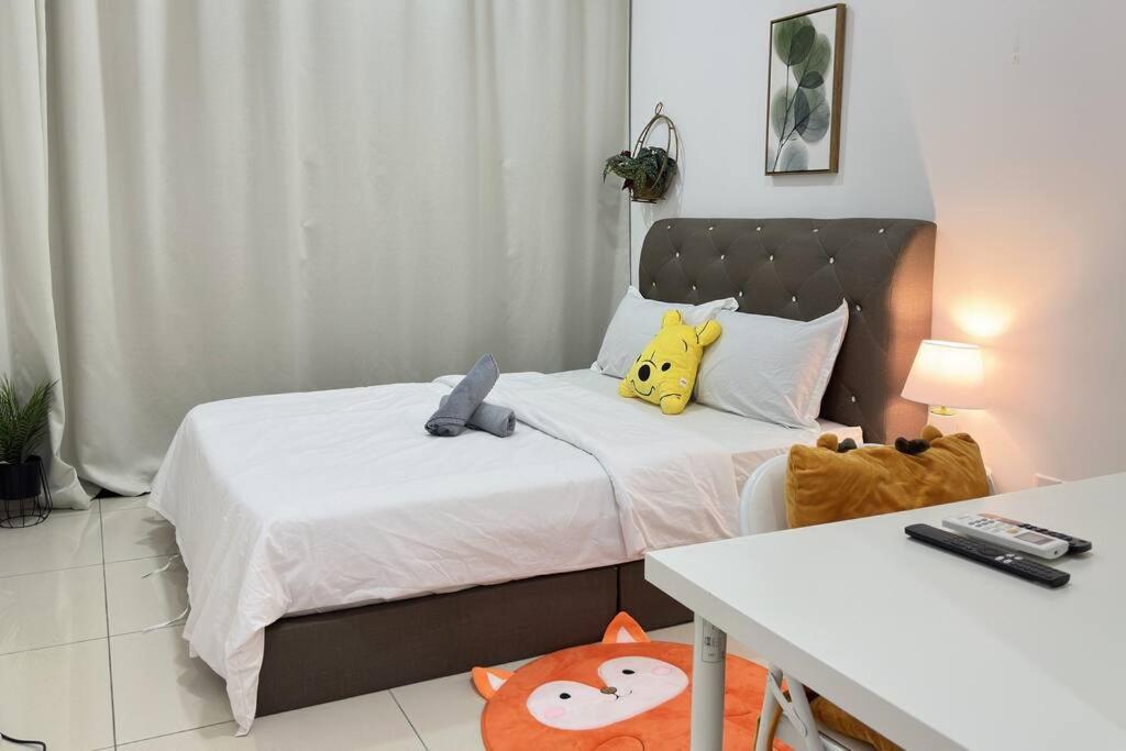 Couple nest studio with KLCC view Balcony Trion A4309KL