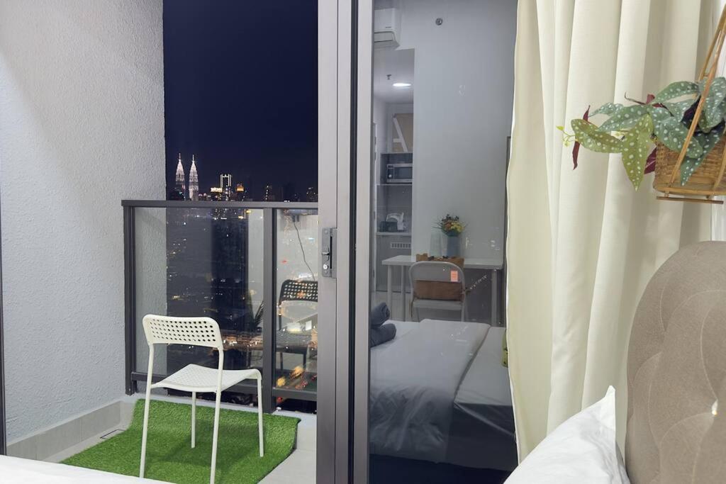 Couple nest studio with KLCC view Balcony Trion A4309KL