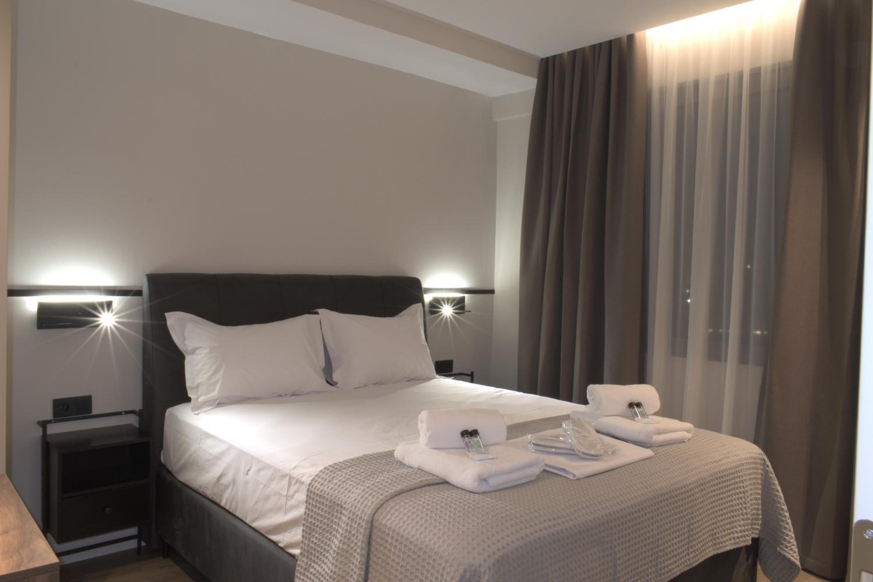 Feel Athens Studios at Monastiraki