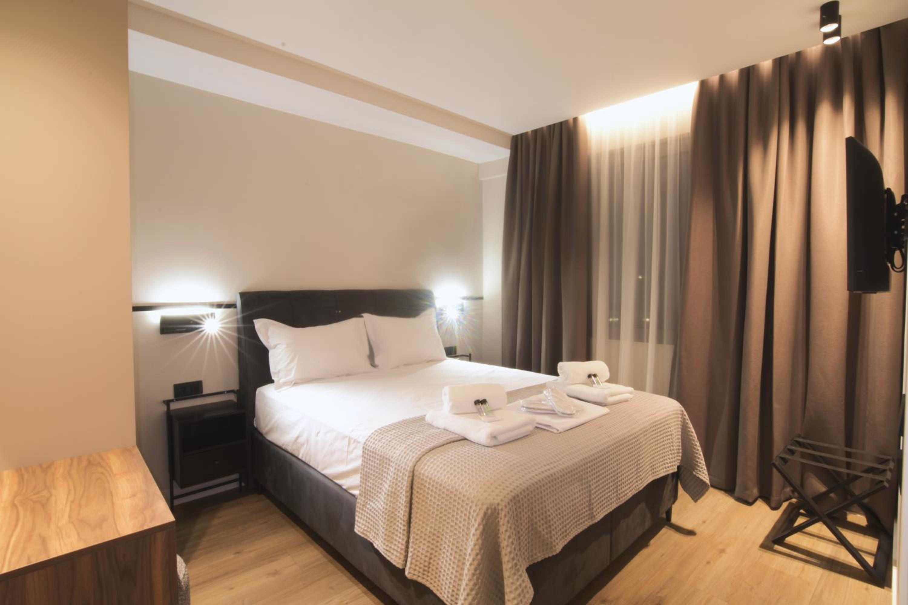 Feel Athens Studios at Monastiraki