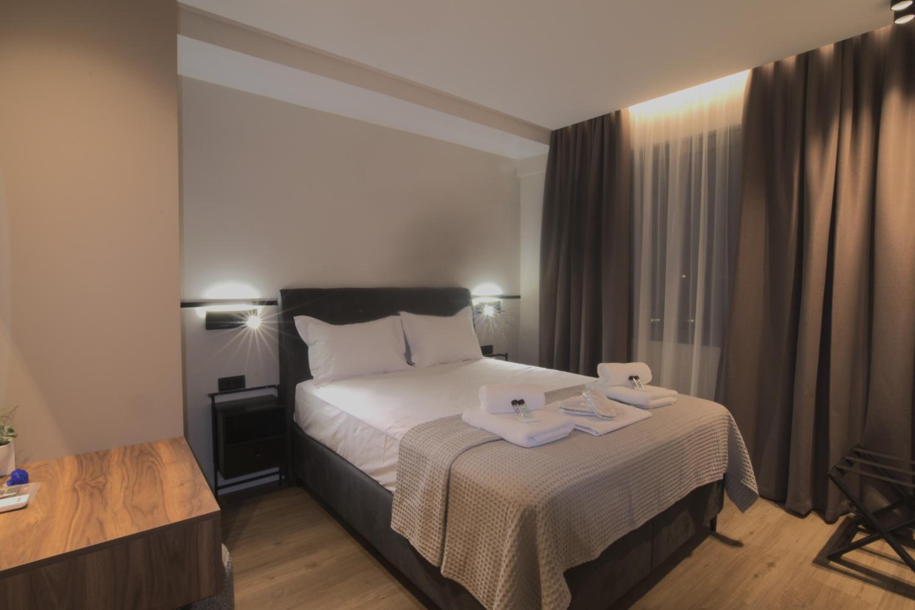 Feel Athens Studios at Monastiraki
