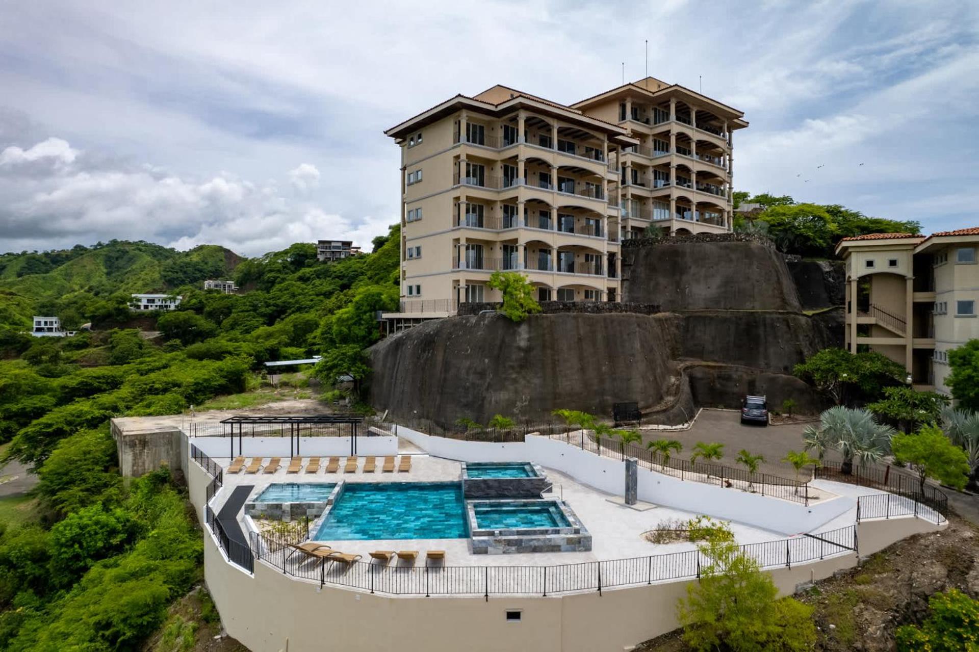 Segovia E301 Coco Gorgeous 3-BD Ocean-View Condo