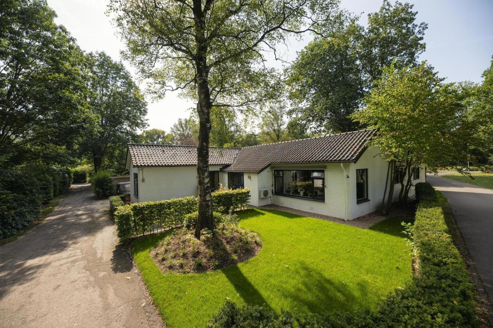 Group villa with Hot Tub & Sauna | 12 people view 2