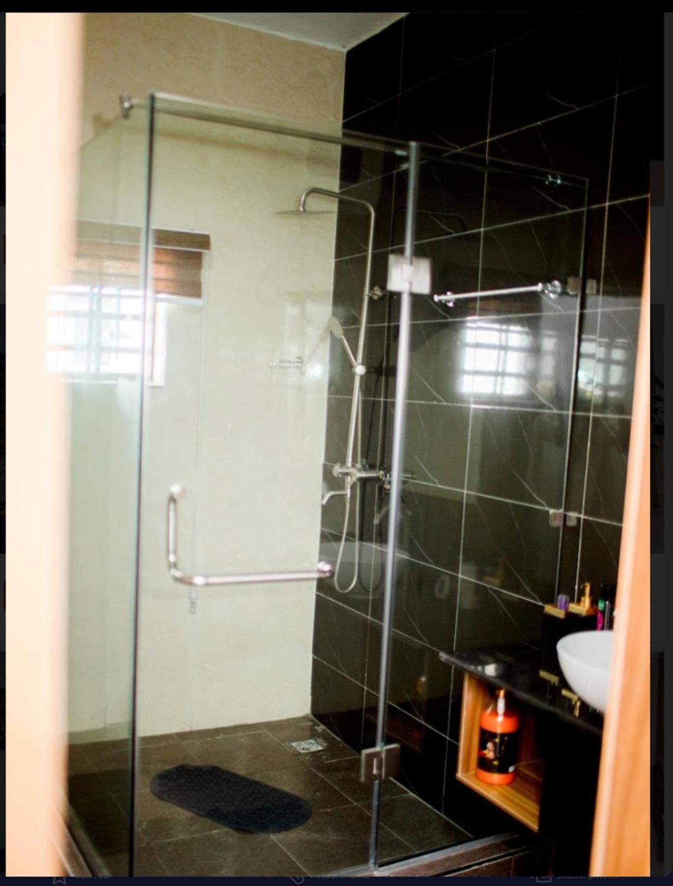 Manor luxury homes view 2