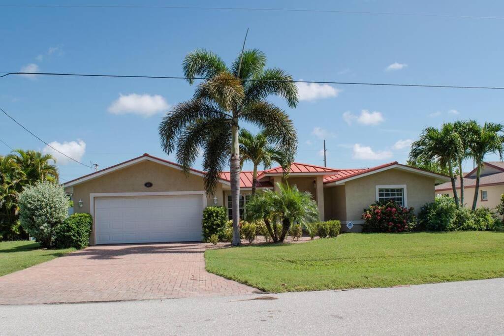 Vacation in comfort pool waterfront boat rental view 4