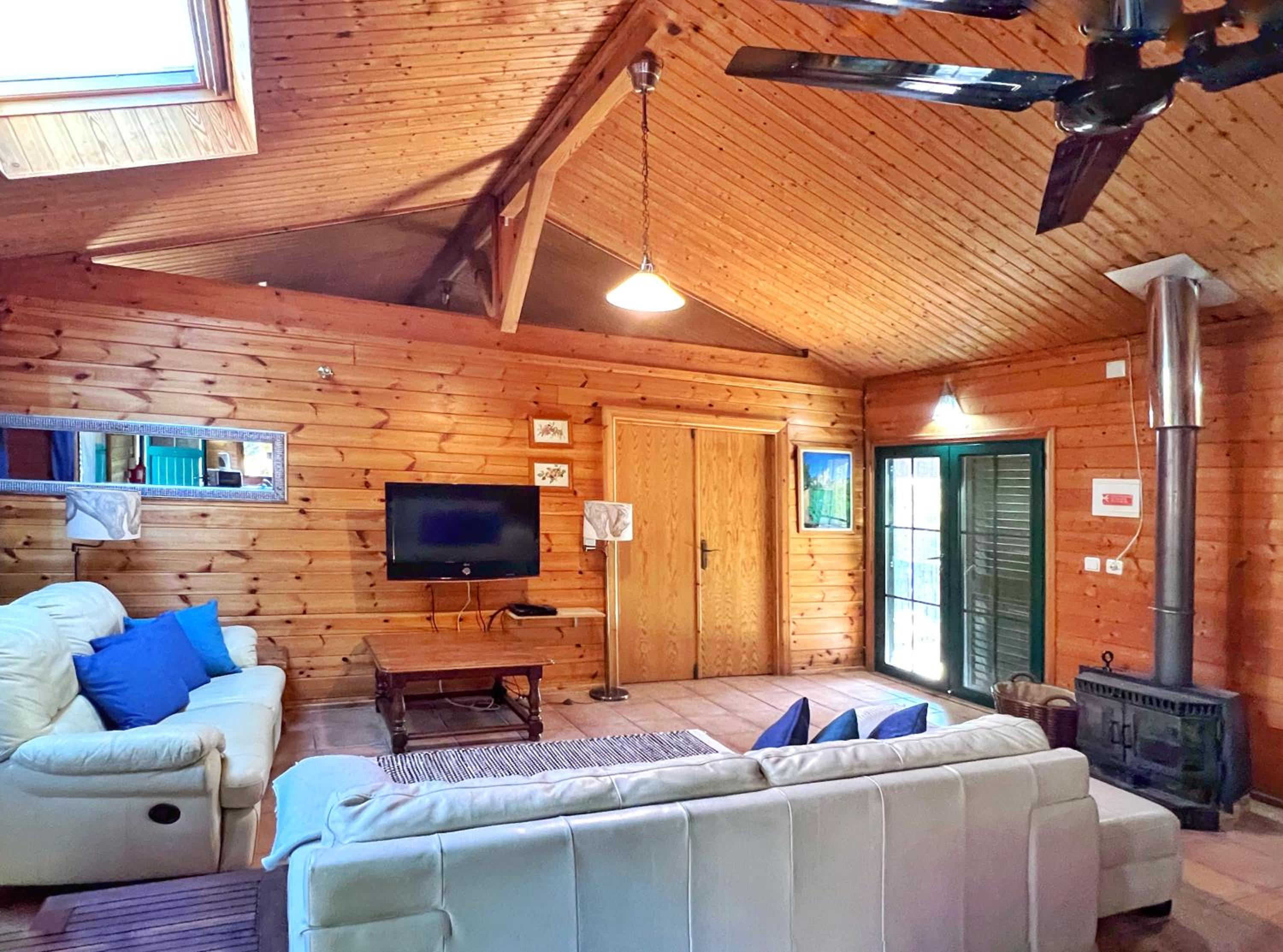 Redondo Lodges
