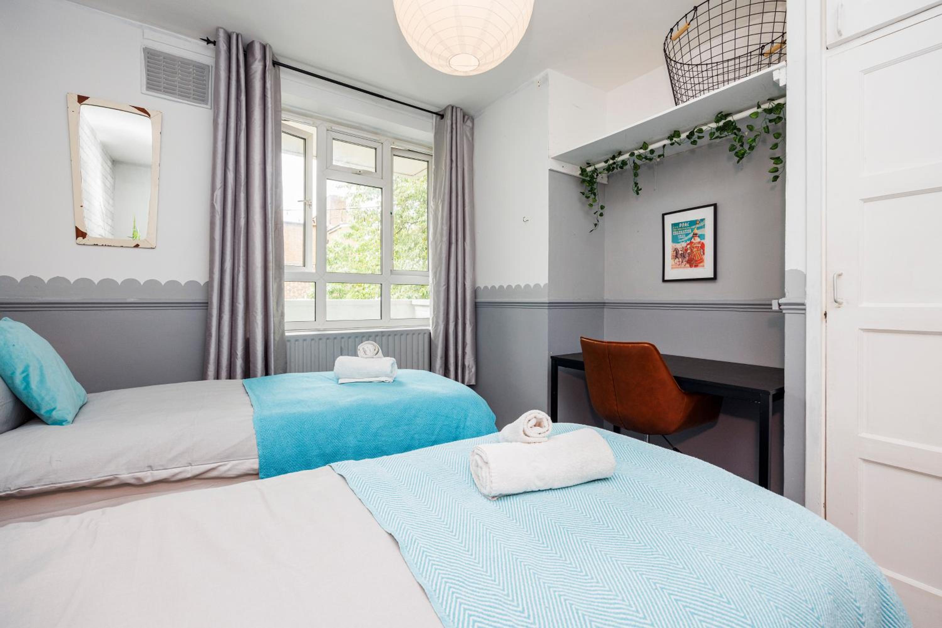 Chic 2-Bedroom Apartment with Balcony & Patio - Minutes from Stratford & Victoria Park - Holiday Special Offer!