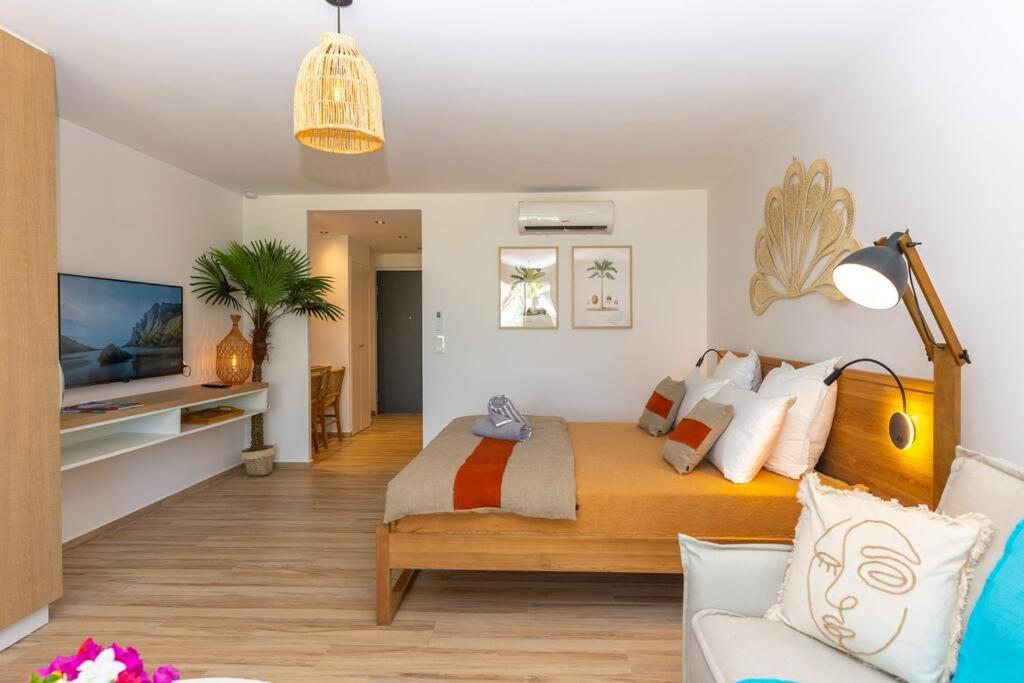 Studio 8 - Alamanda Resort view 3