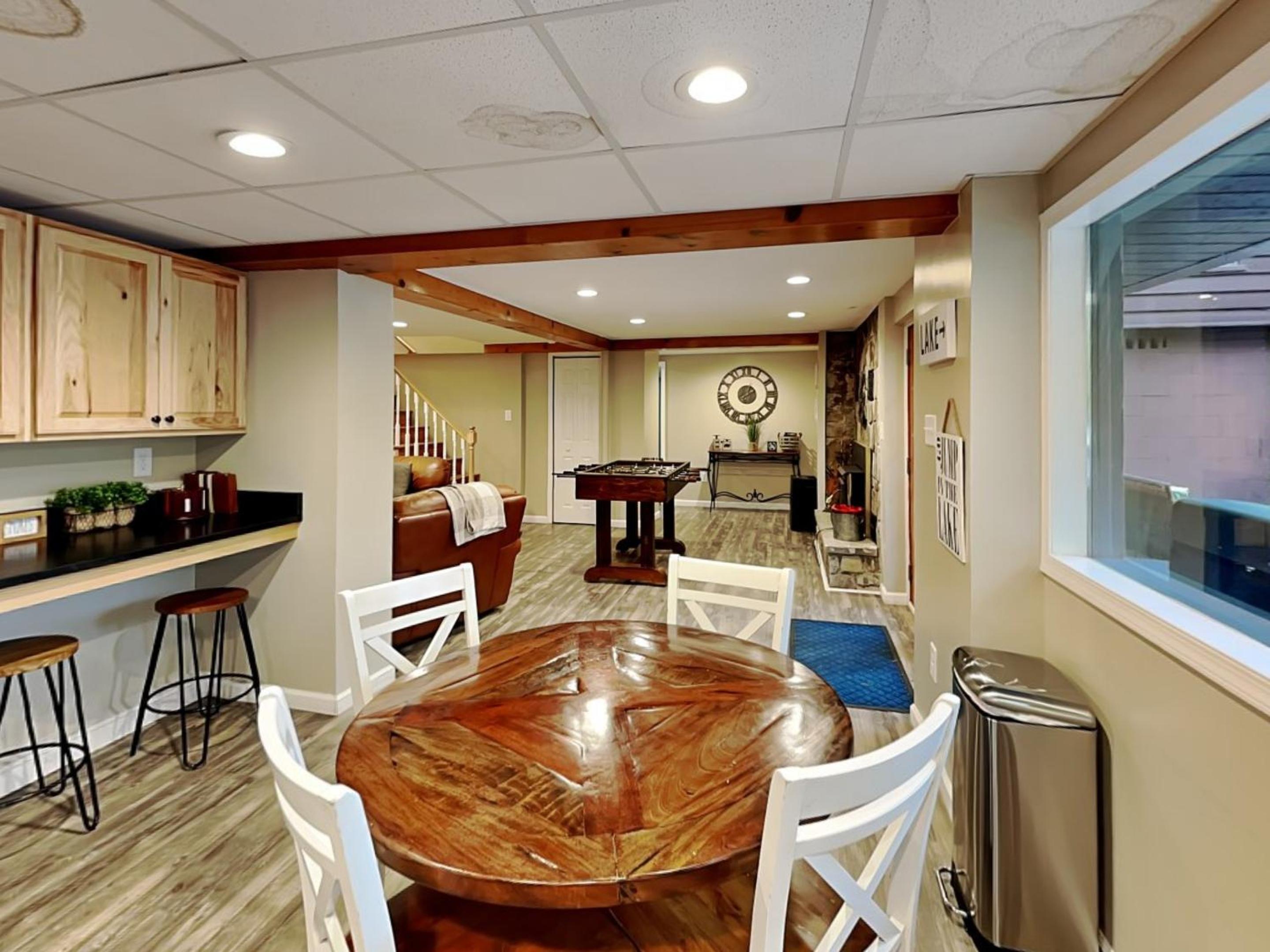 The Whiskey Barrel Lodge view 4
