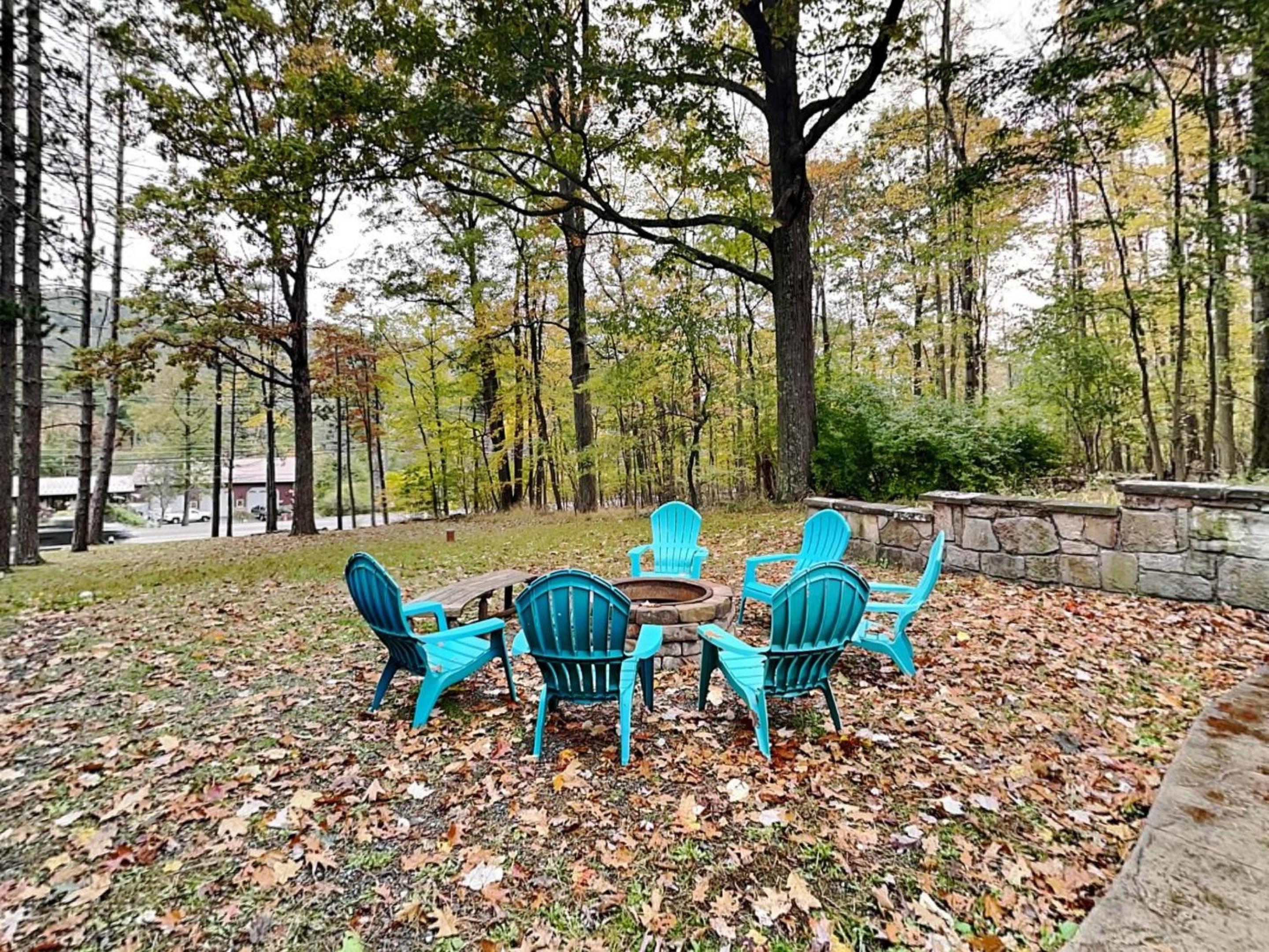 The Whiskey Barrel Lodge view 2