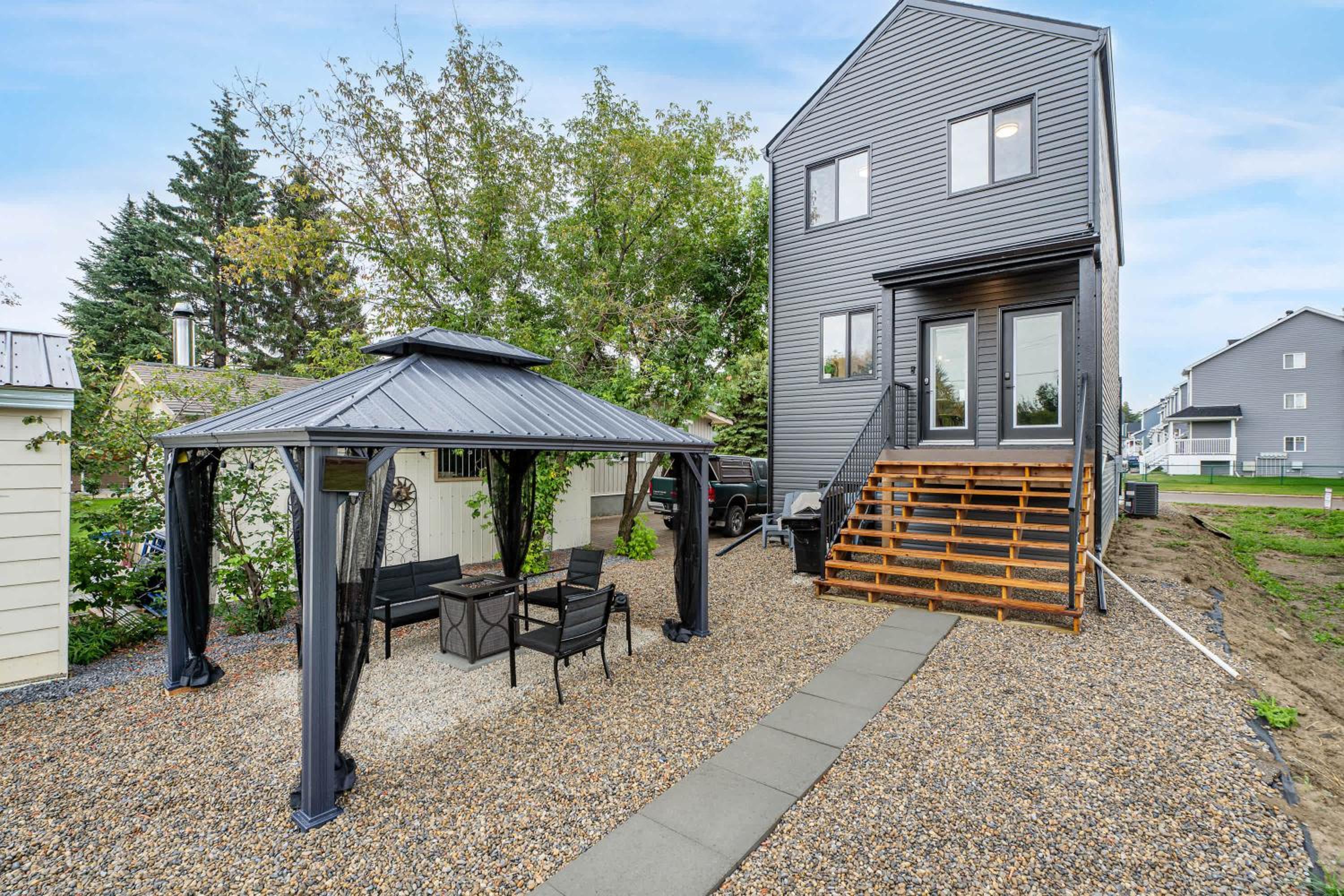 The Promenade I Patio and BBQ I Fire pit I Sleep 9