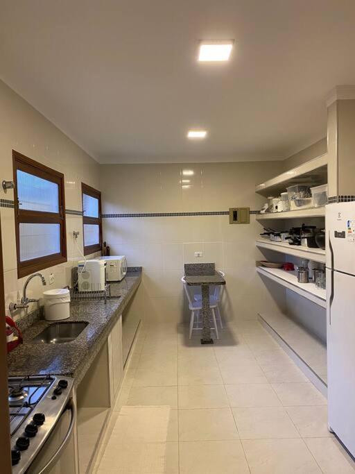 Casa a 5min da praia Maranduba