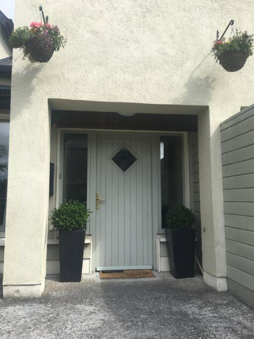 Elegant Townhouse steps from historic Birr Castle
