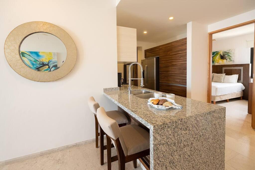 Condo Sol, vista al Arco, casa club con amenidades view 2
