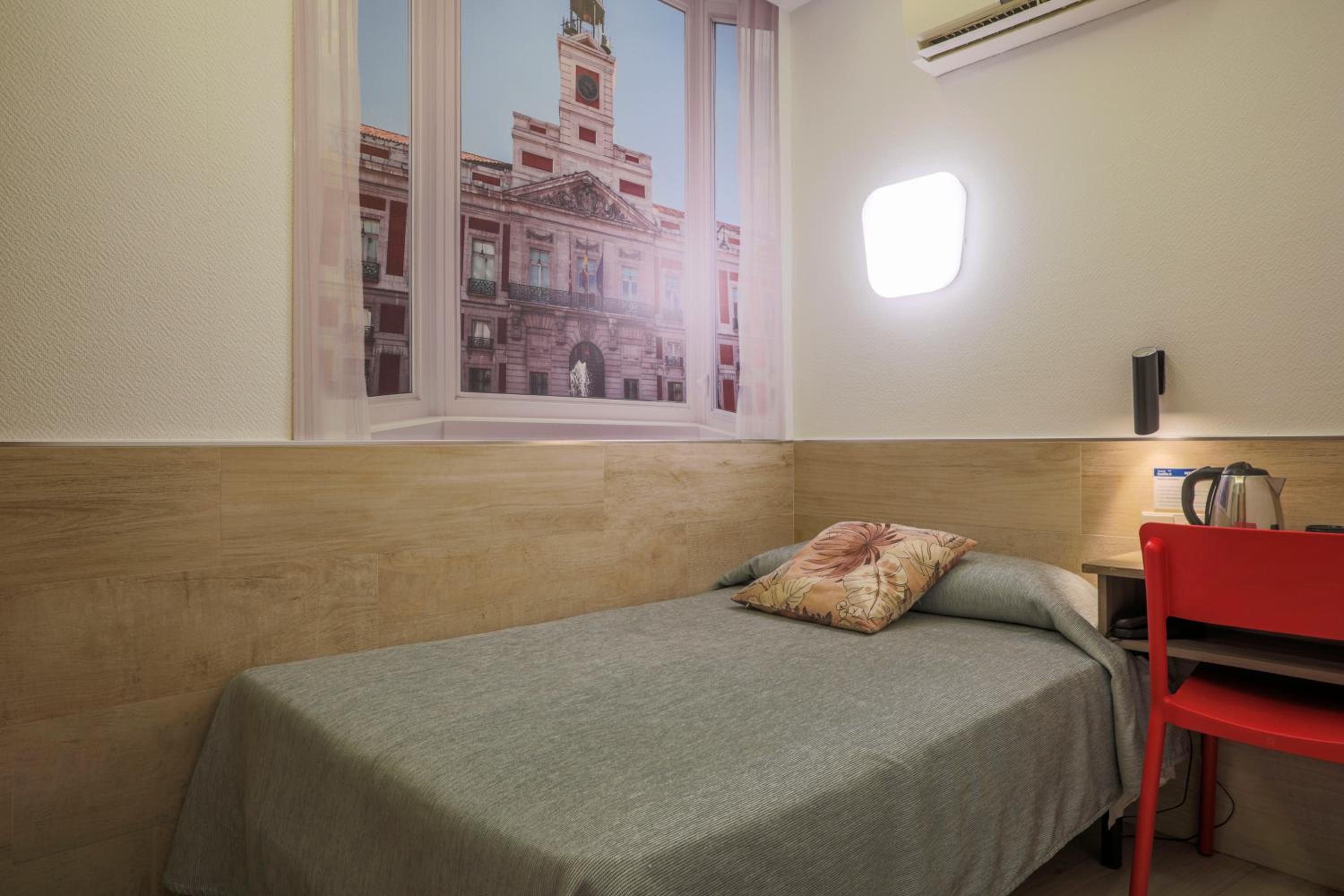 Hostal Castilla II Puerta del Sol