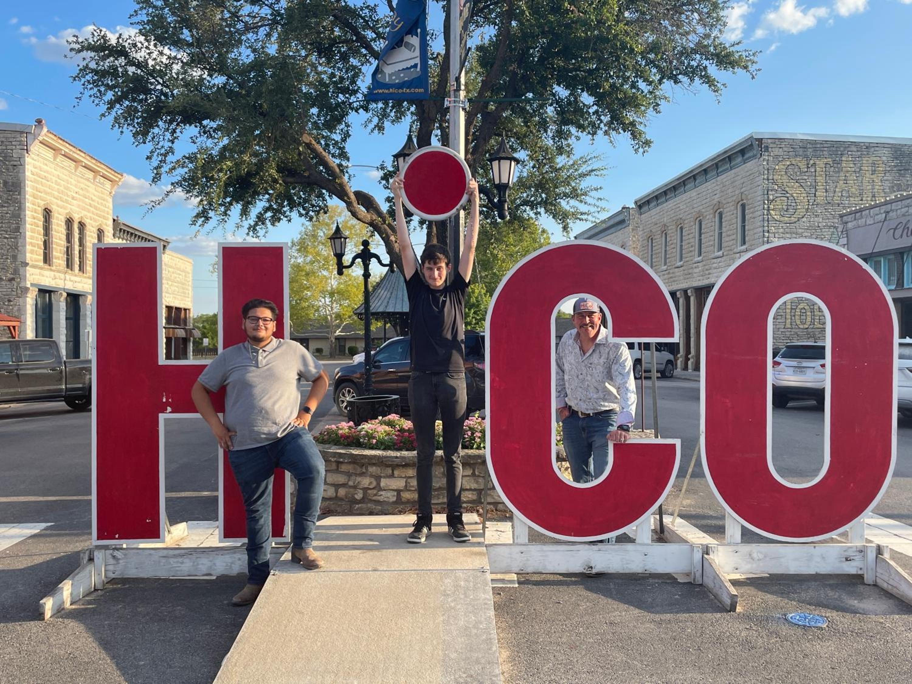 7 Hico Glamping Farm Animals Campfire near Glen Rose by Vacation Your Way