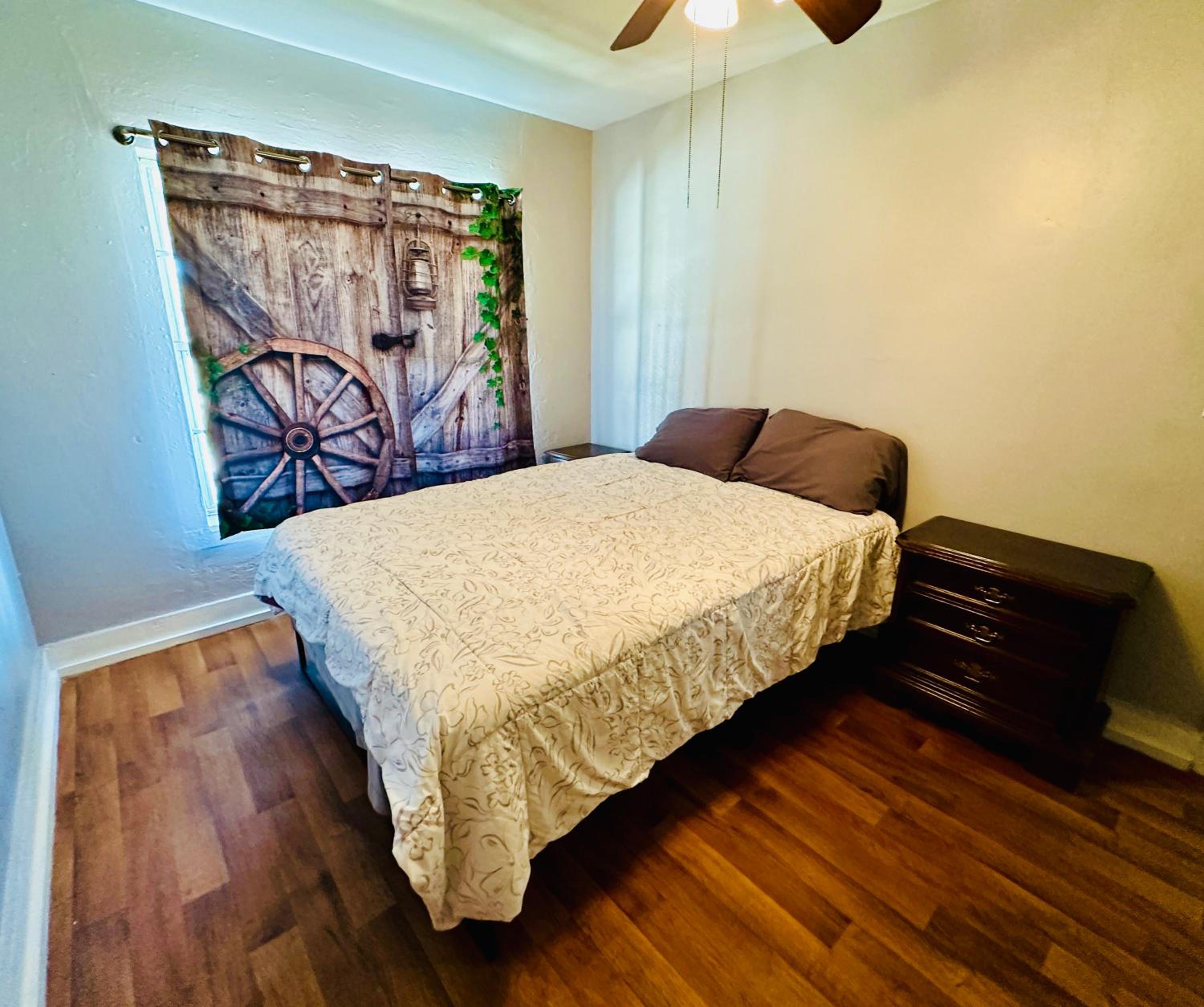 7 Hico Glamping Farm Animals Campfire near Glen Rose by Vacation Your Way