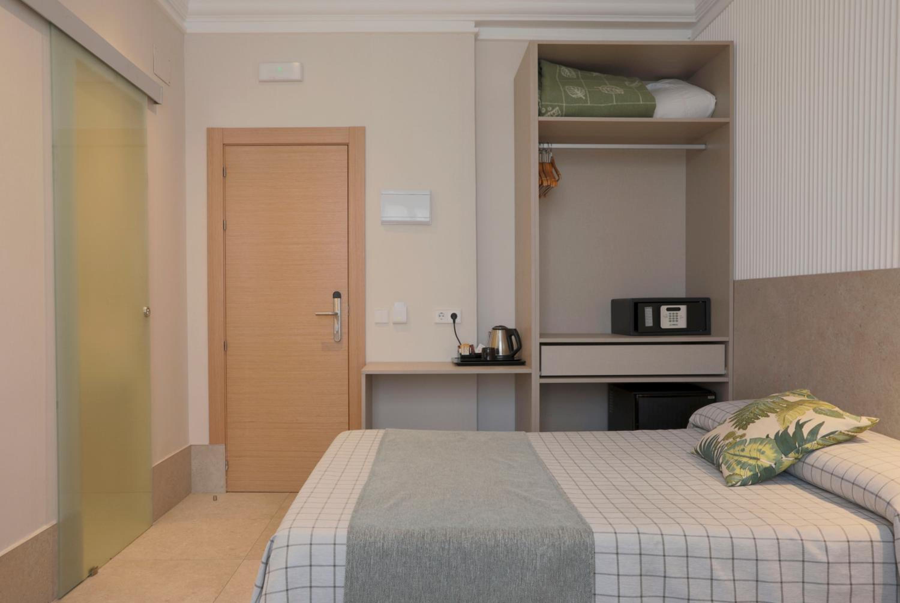 Hostal Castilla II Puerta del Sol
