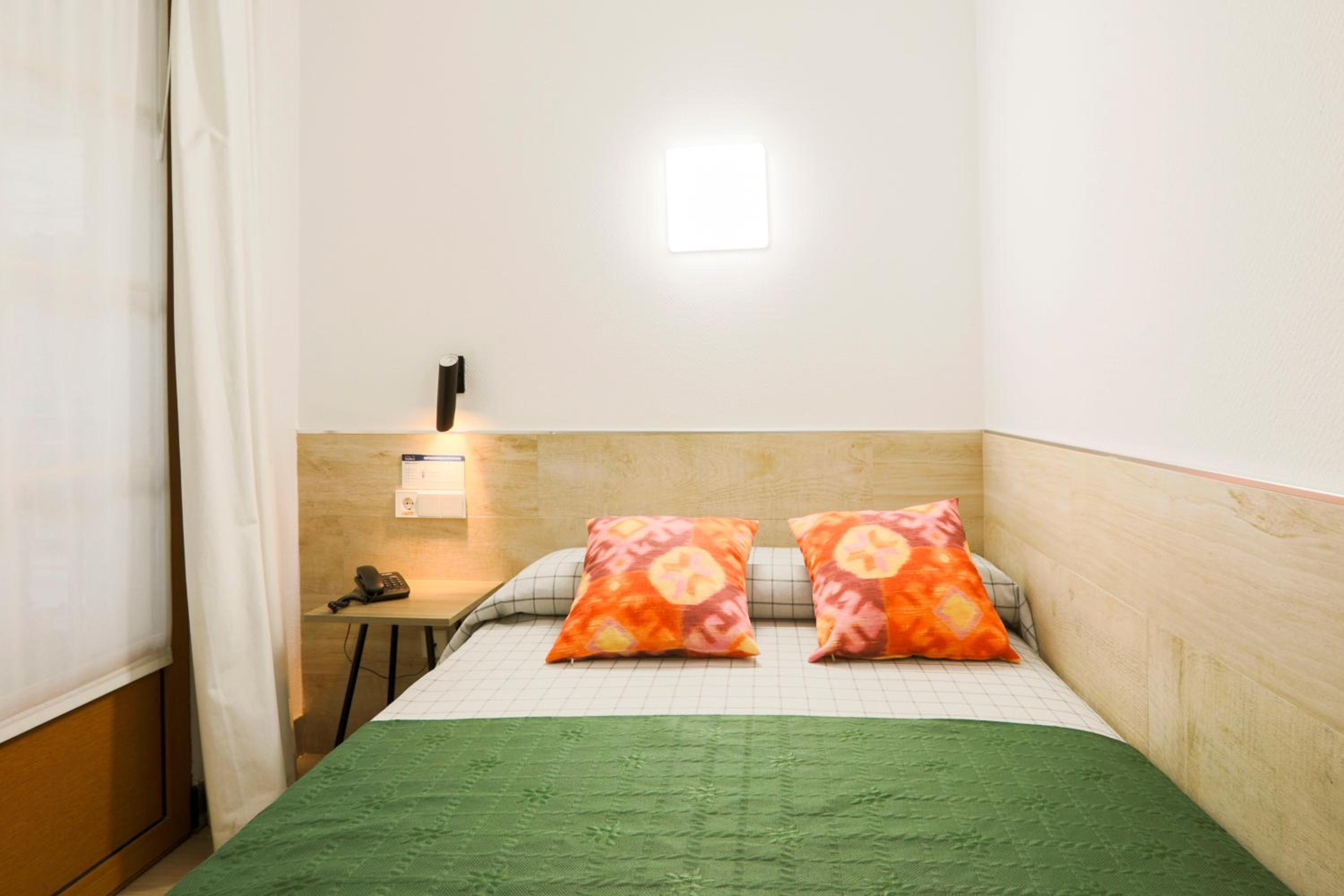 Hostal Castilla II Puerta del Sol