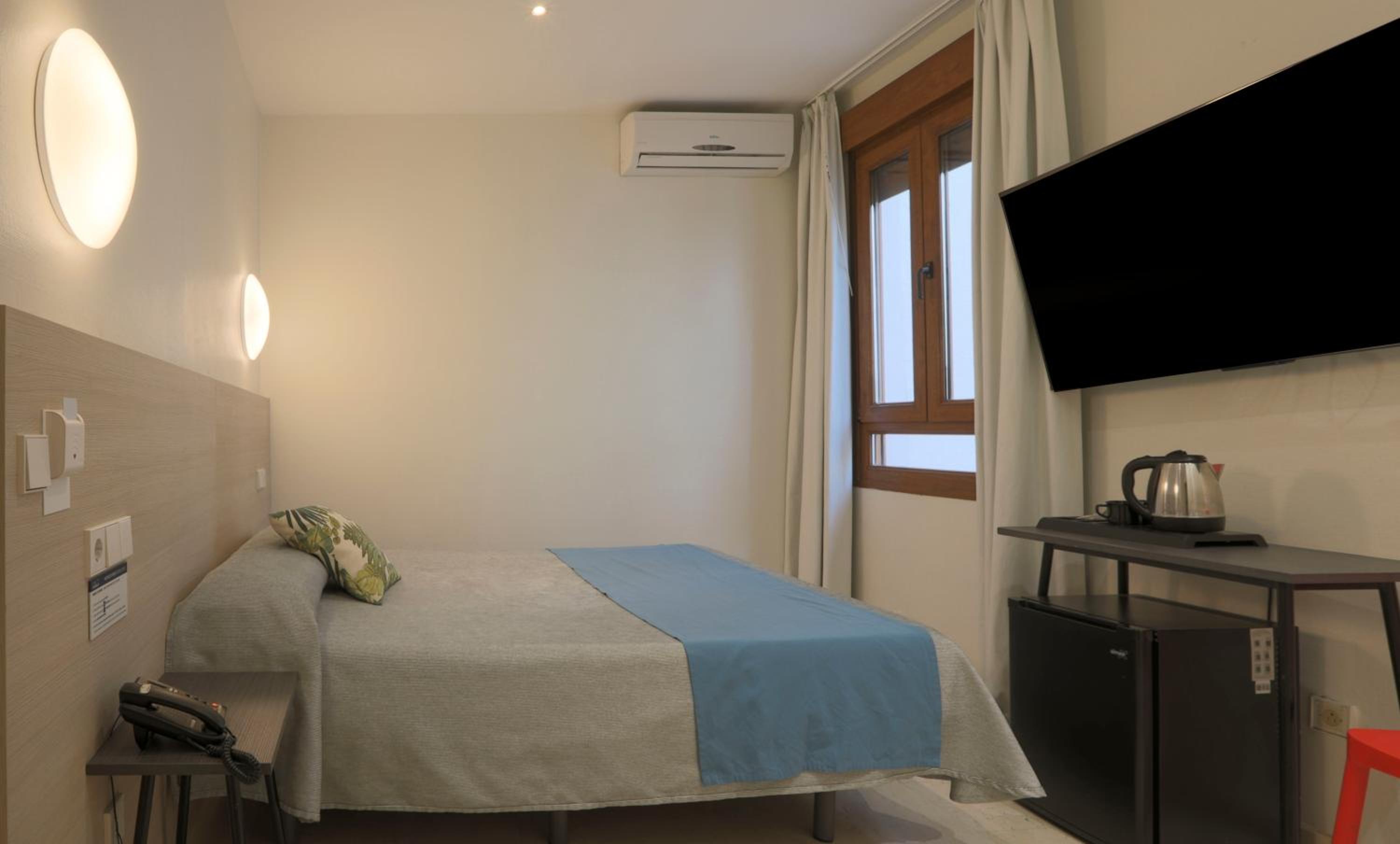 Hostal Castilla II Puerta del Sol