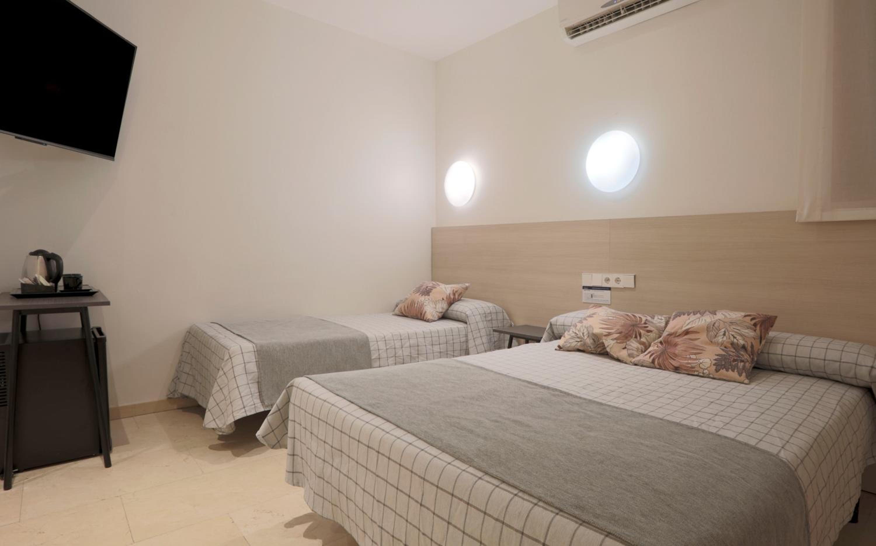 Hostal Castilla II Puerta del Sol