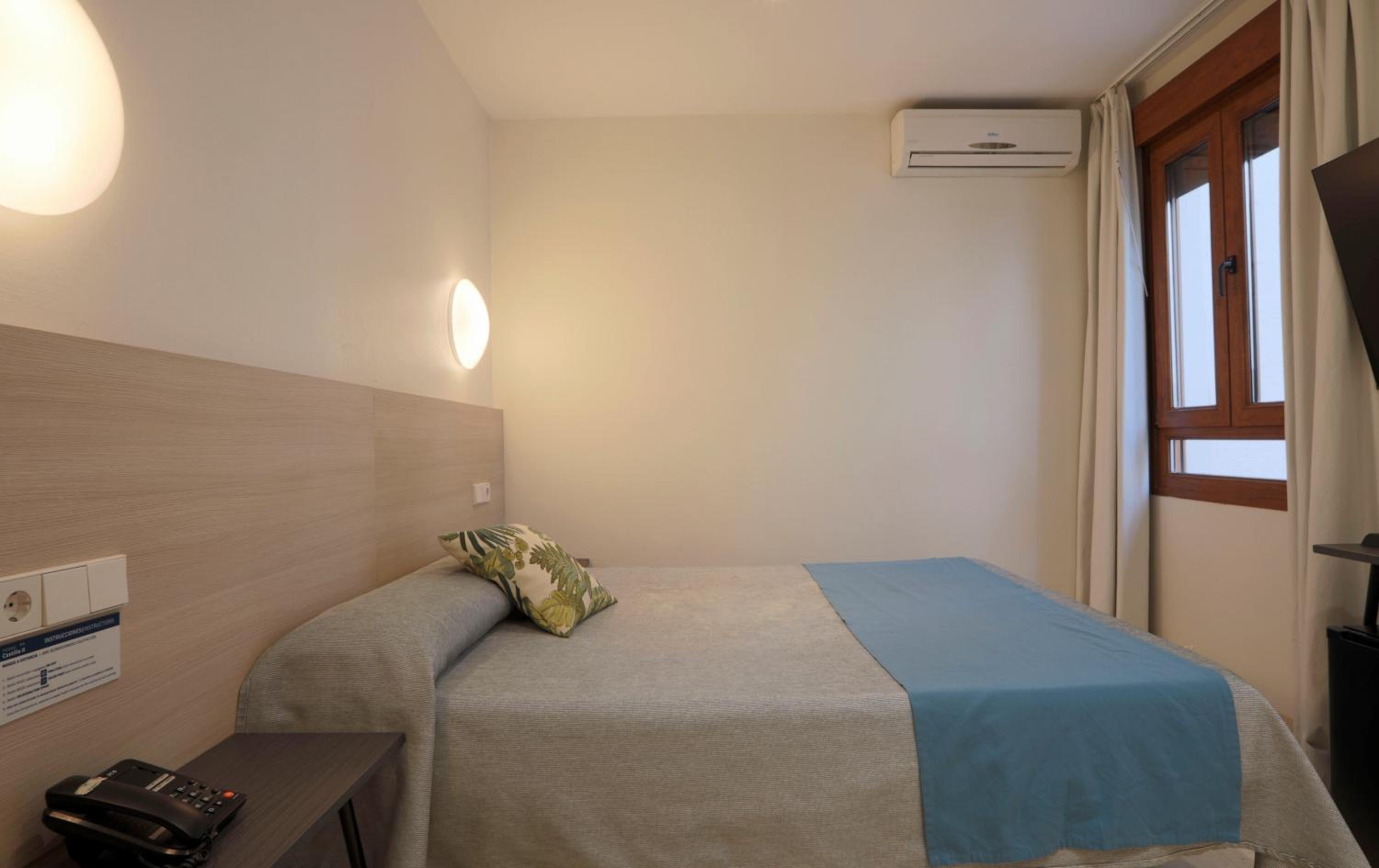 Hostal Castilla II Puerta del Sol