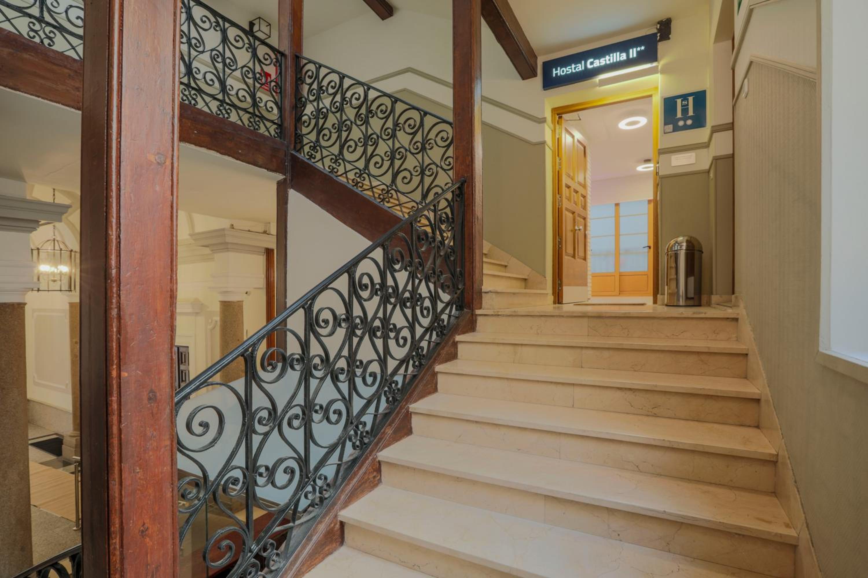 Hostal Castilla II Puerta del Sol