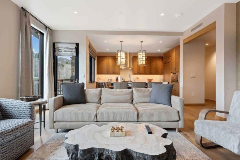 Riverfront Lodge 106 by East West Hospitality - Property Image 26