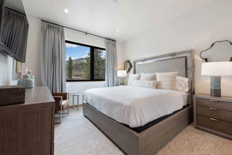 Riverfront Lodge 106 by East West Hospitality - Property Image 17
