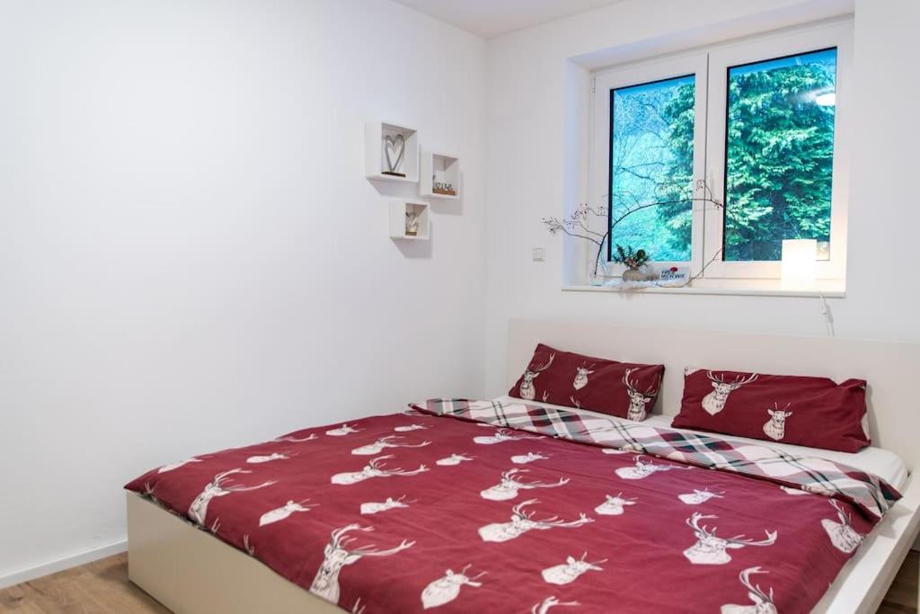 FeWo mit Whirlpool, Infrarot-Sauna & Schwarzwaldblick